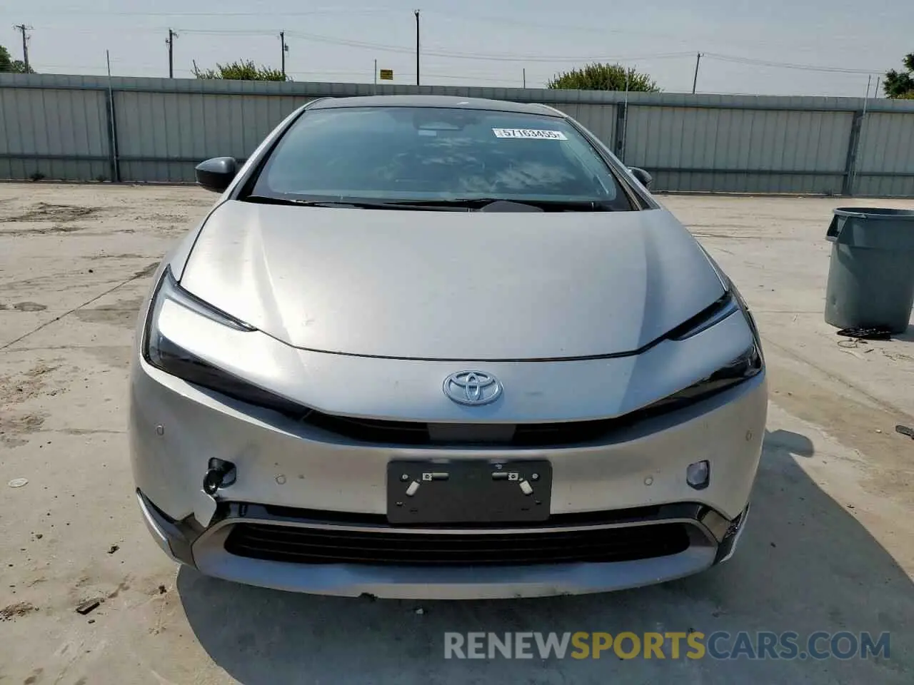 5 fotografías del automóvil dañado JTDACAAU7R3016422 TOYOTA PRIUS 2024