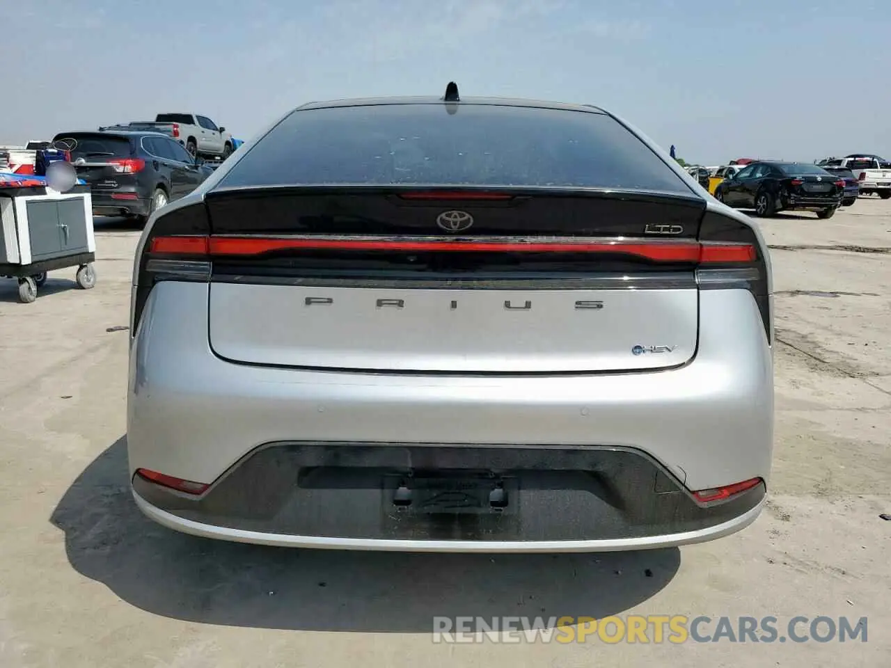 6 fotografías del automóvil dañado JTDACAAU7R3016422 TOYOTA PRIUS 2024