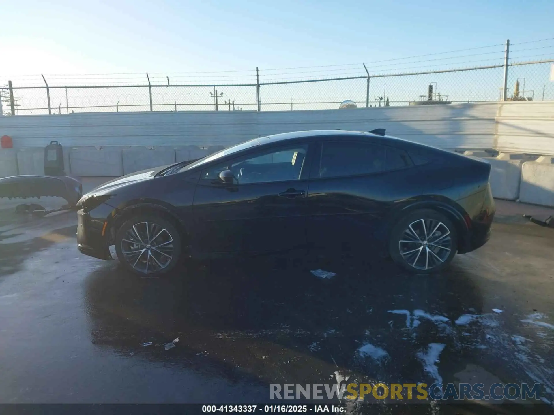 15 fotografías del automóvil dañado JTDACAAU7R3017893 TOYOTA PRIUS 2024