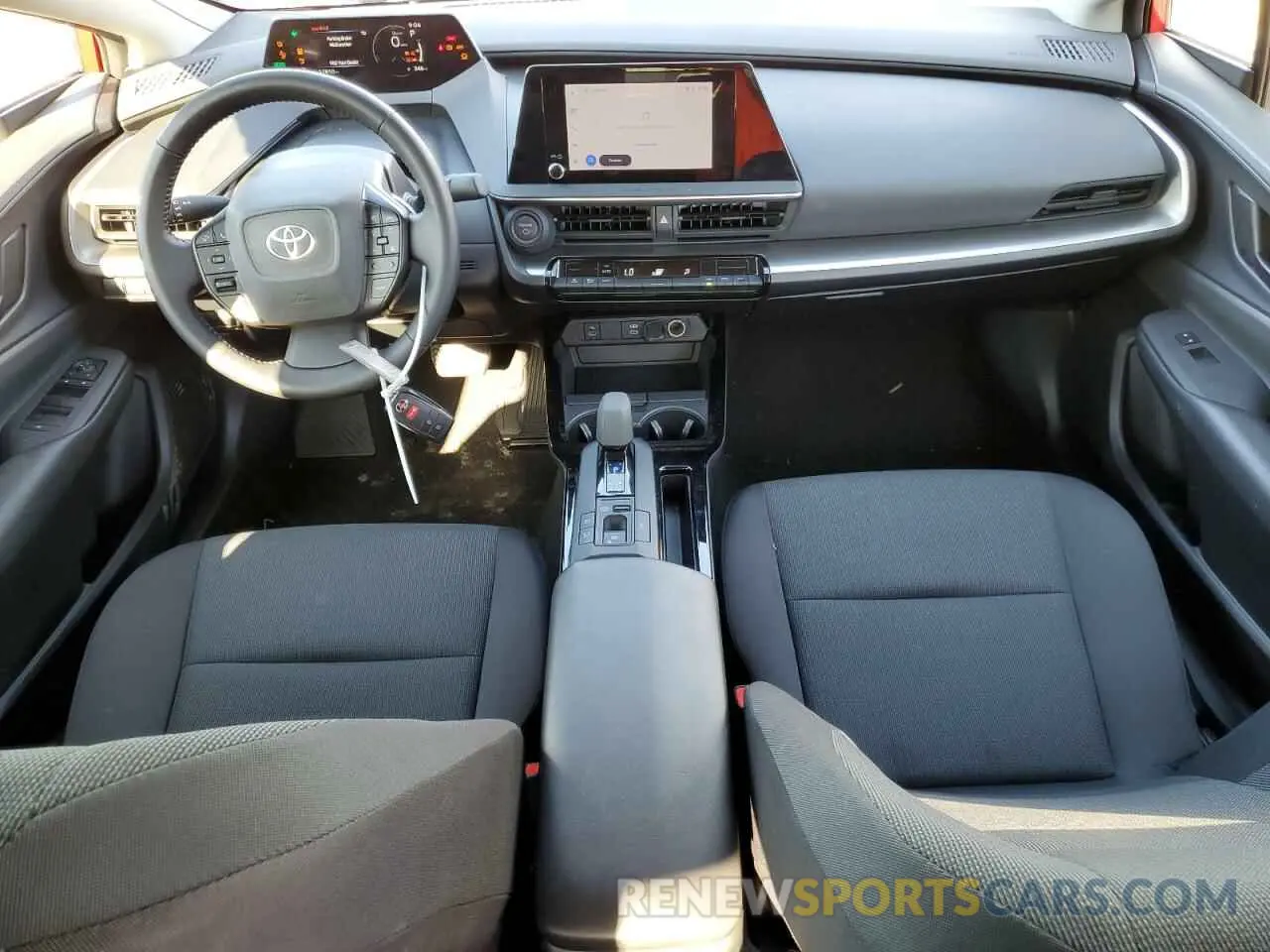 8 fotografías del automóvil dañado JTDACAAU7R3020227 TOYOTA PRIUS 2024