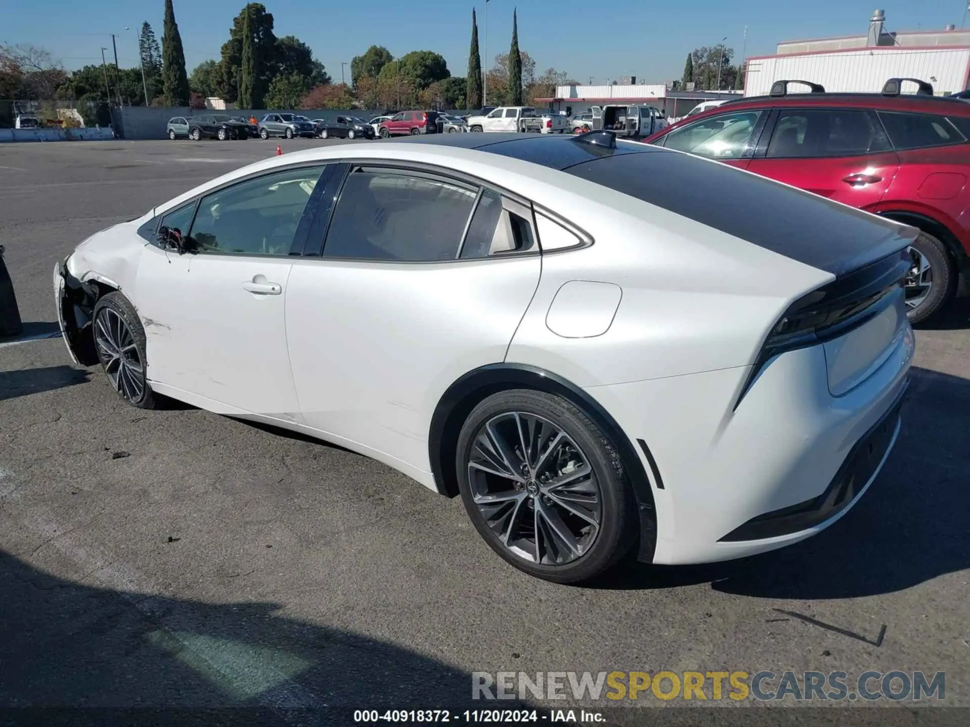 13 fotografías del automóvil dañado JTDACAAU7R3022463 TOYOTA PRIUS 2024