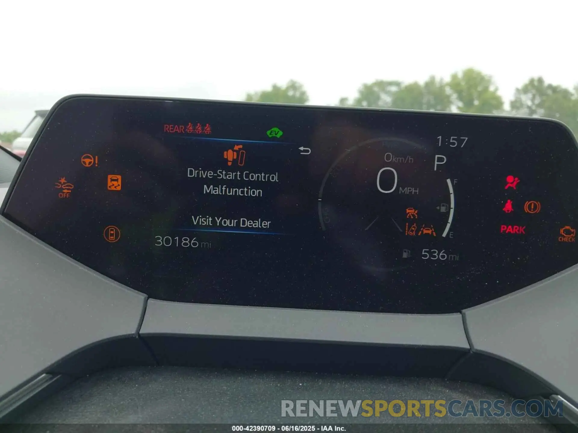 16 fotografías del automóvil dañado JTDACAAU8R3030619 TOYOTA PRIUS 2024