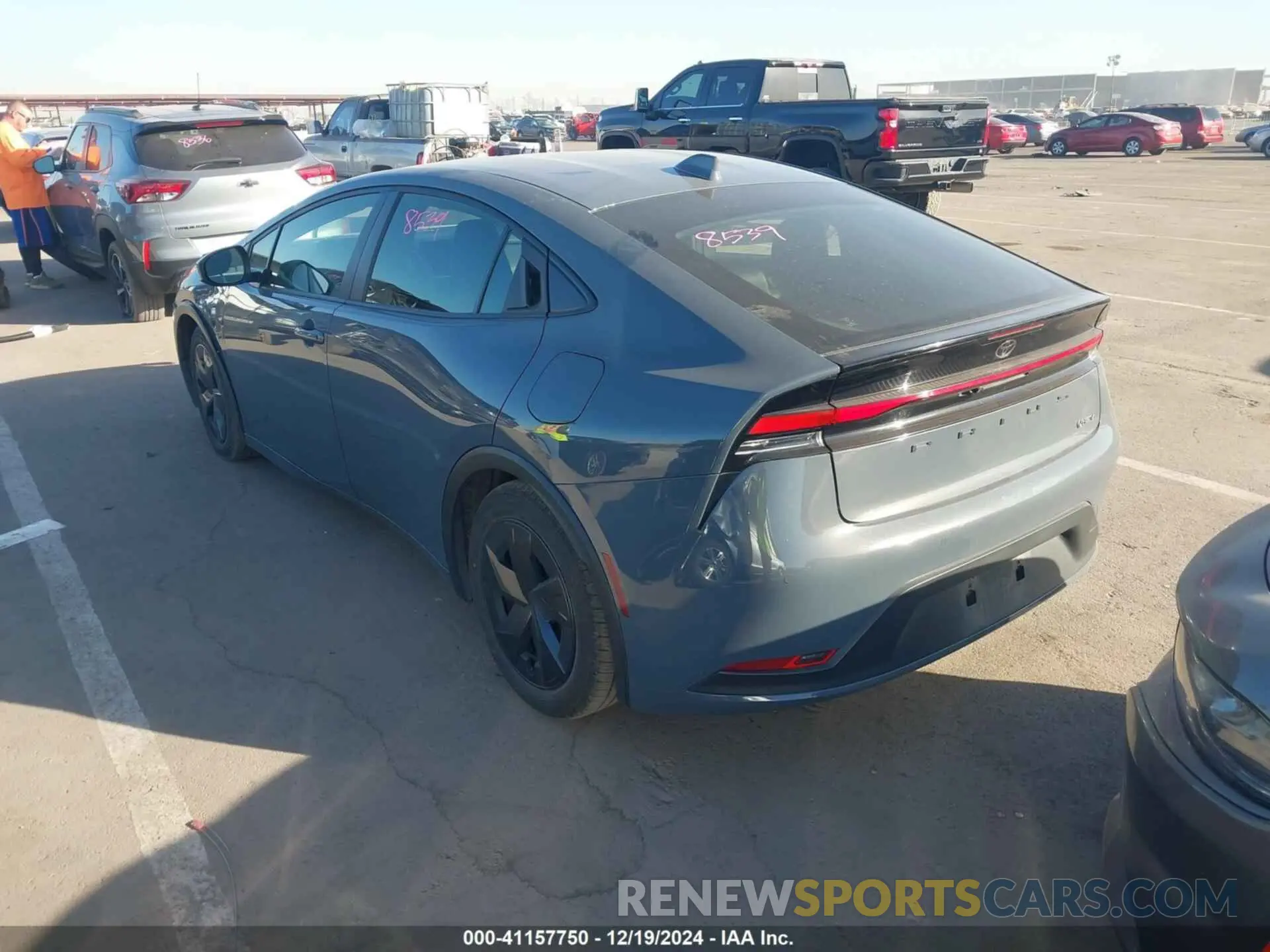 3 fotografías del automóvil dañado JTDACAAU9R3019211 TOYOTA PRIUS 2024