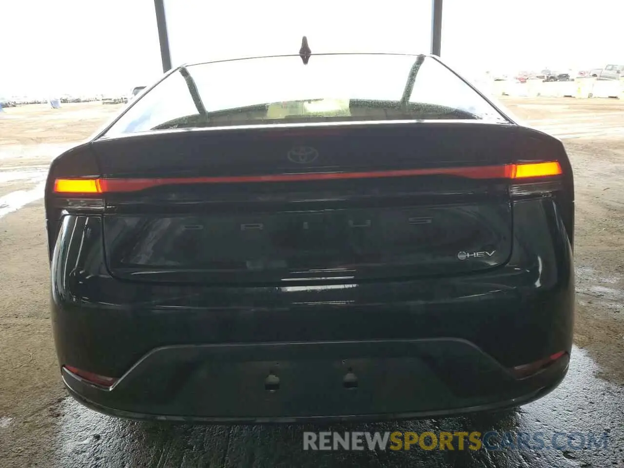 6 fotografías del automóvil dañado JTDACAAU9R3019466 TOYOTA PRIUS 2024