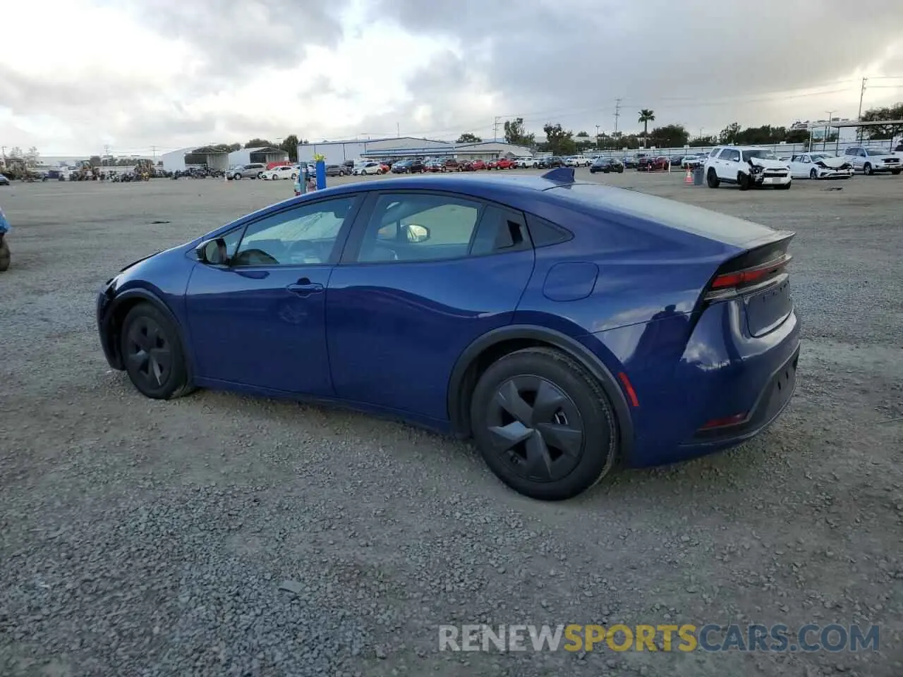 2 fotografías del automóvil dañado JTDACAAU9R3024876 TOYOTA PRIUS 2024
