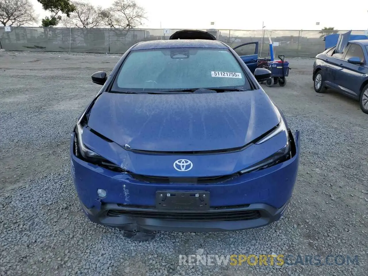 5 fotografías del automóvil dañado JTDACAAU9R3024876 TOYOTA PRIUS 2024