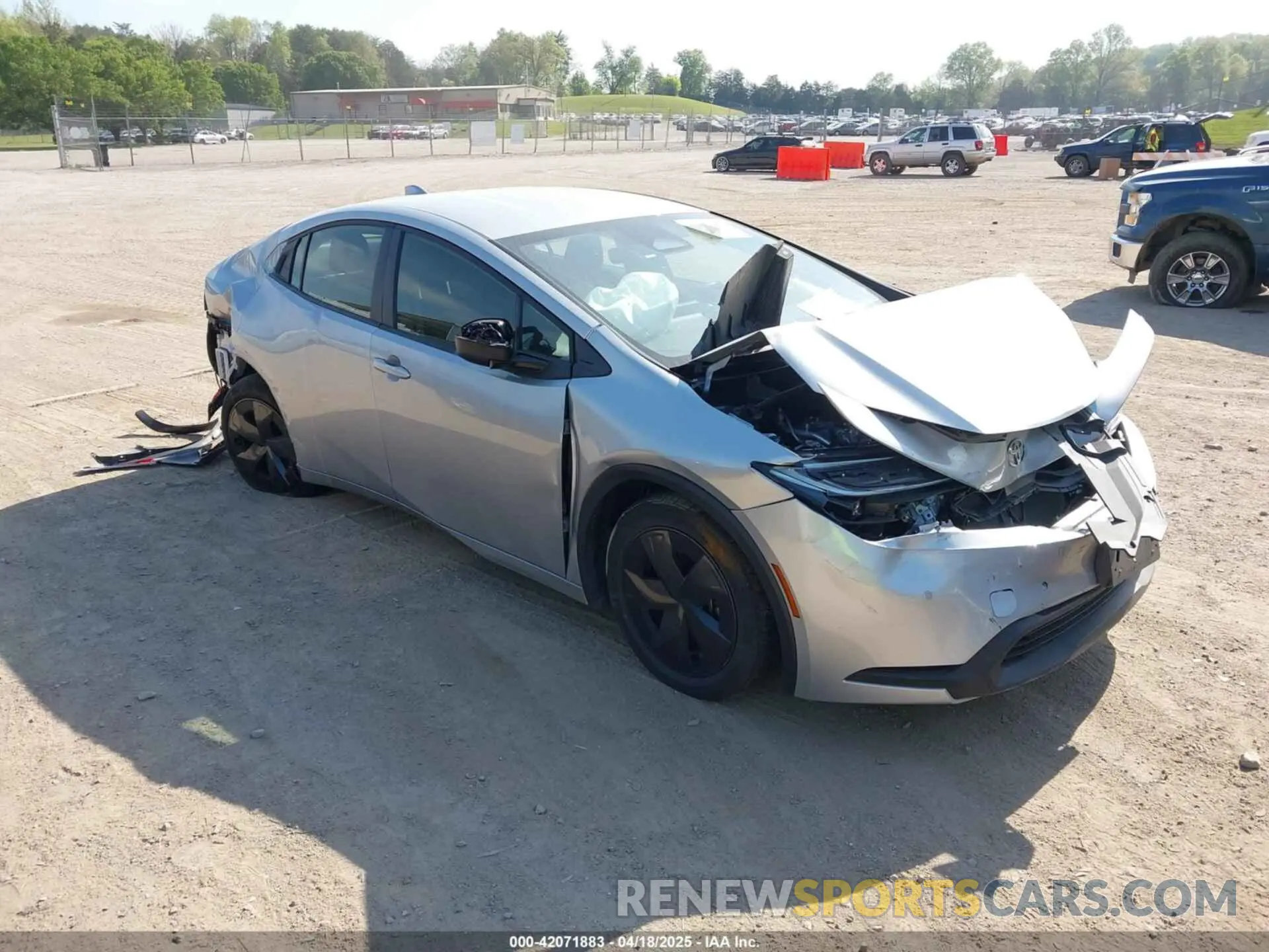 1 fotografías del automóvil dañado JTDACAAU9R3028037 TOYOTA PRIUS 2024