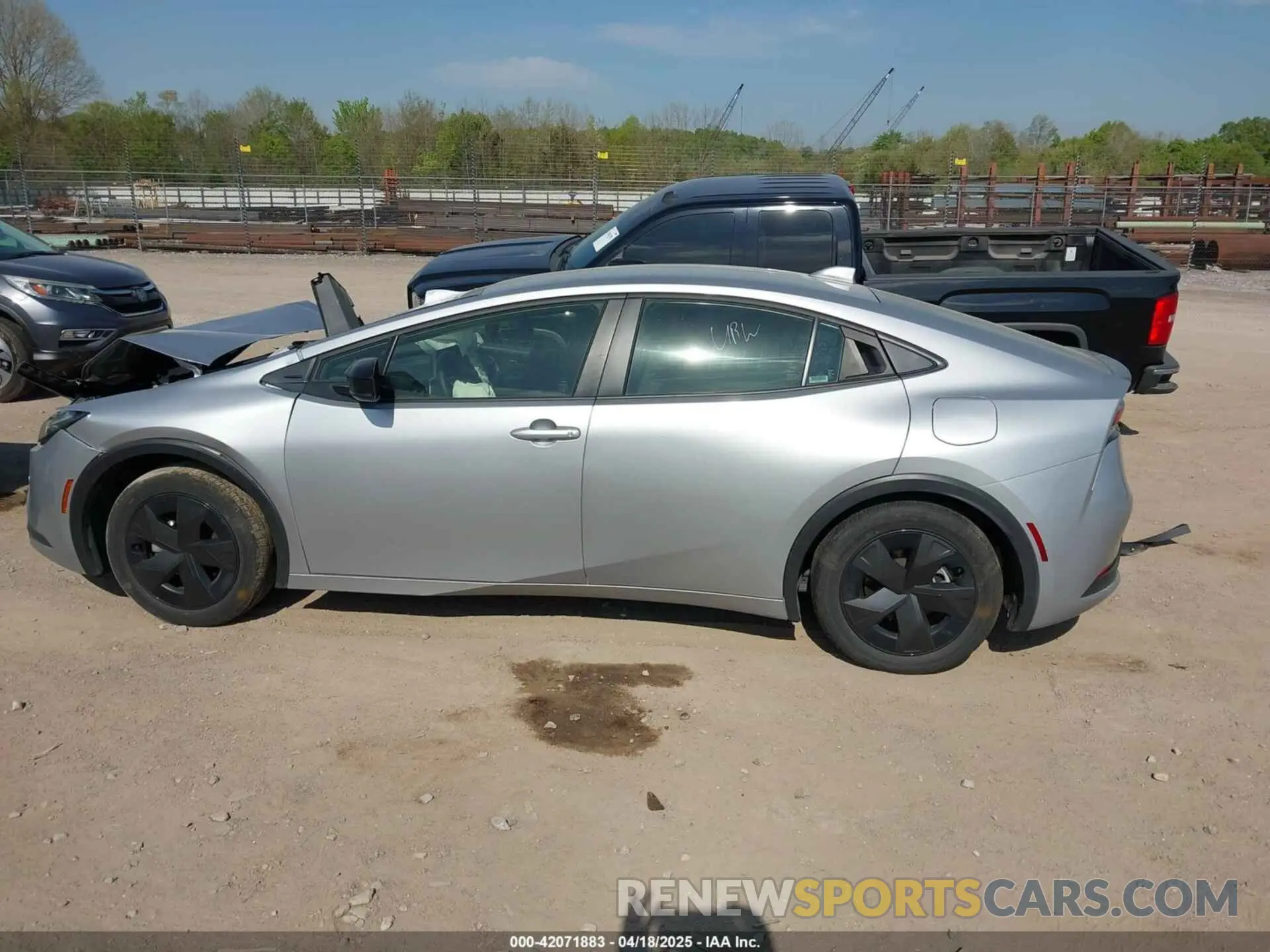 14 fotografías del automóvil dañado JTDACAAU9R3028037 TOYOTA PRIUS 2024