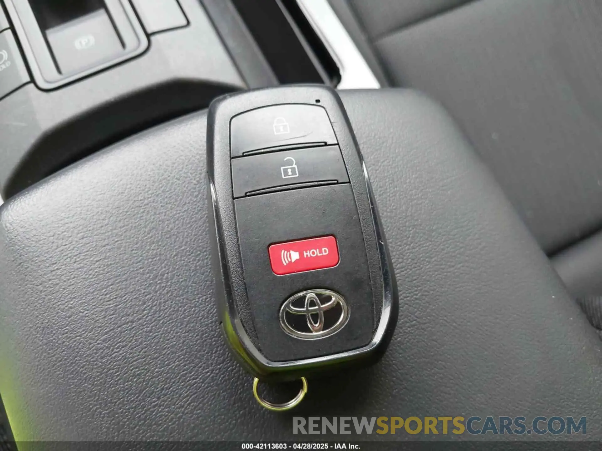 11 fotografías del automóvil dañado JTDACAAUXR3020786 TOYOTA PRIUS 2024