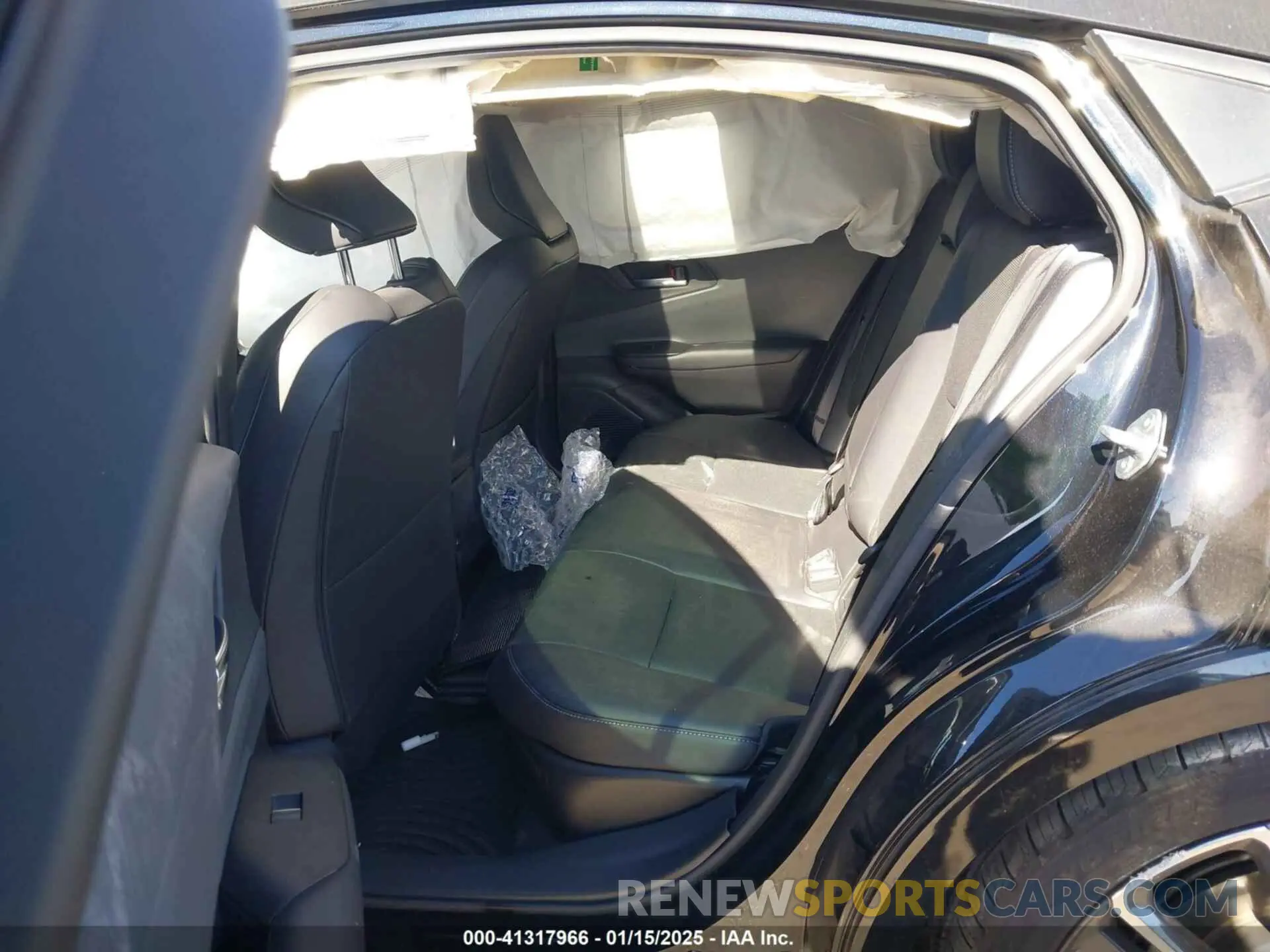 8 fotografías del automóvil dañado JTDACAAUXR3030136 TOYOTA PRIUS 2024