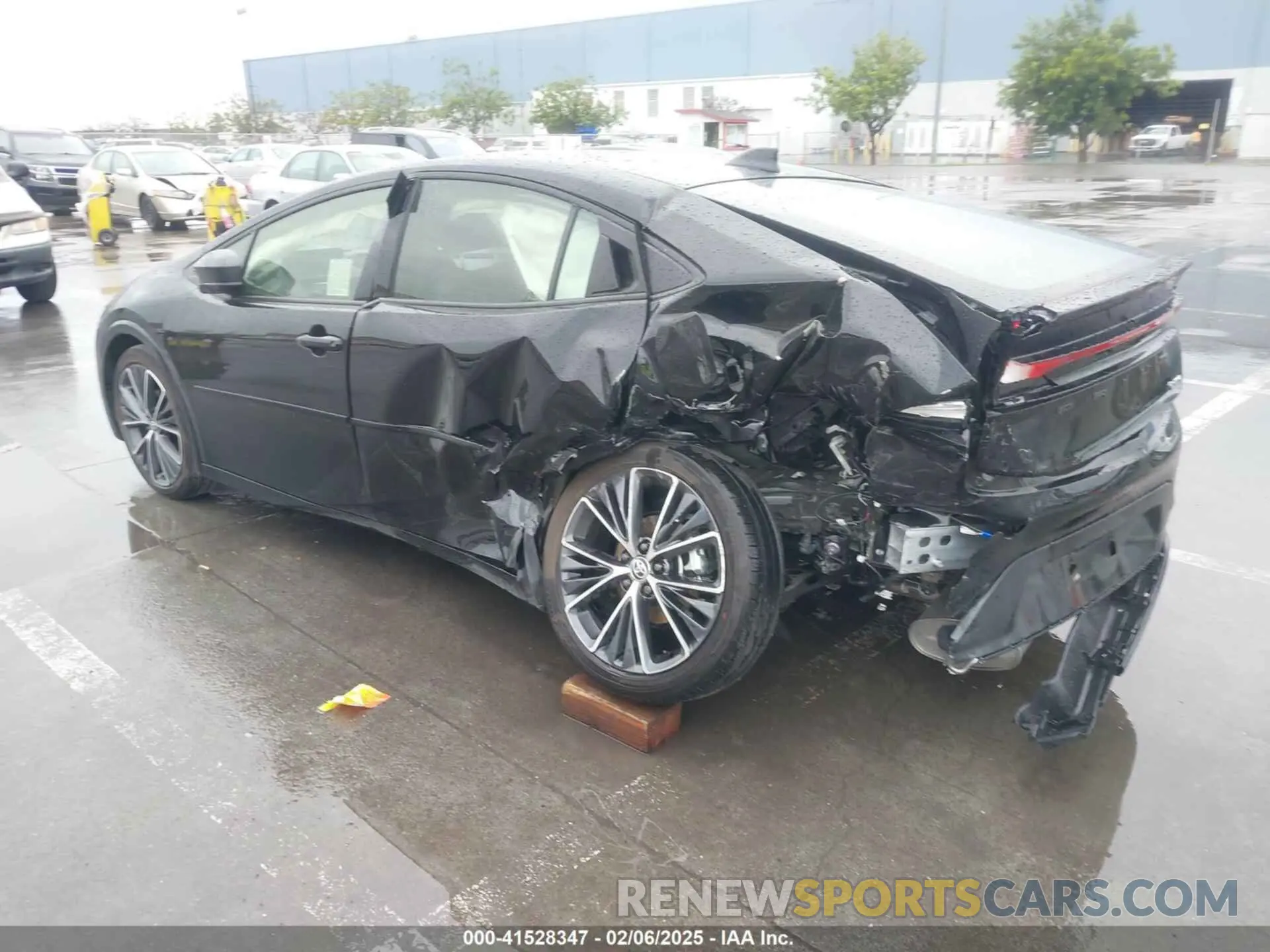 17 fotografías del automóvil dañado JTDACAAUXR3035434 TOYOTA PRIUS 2024