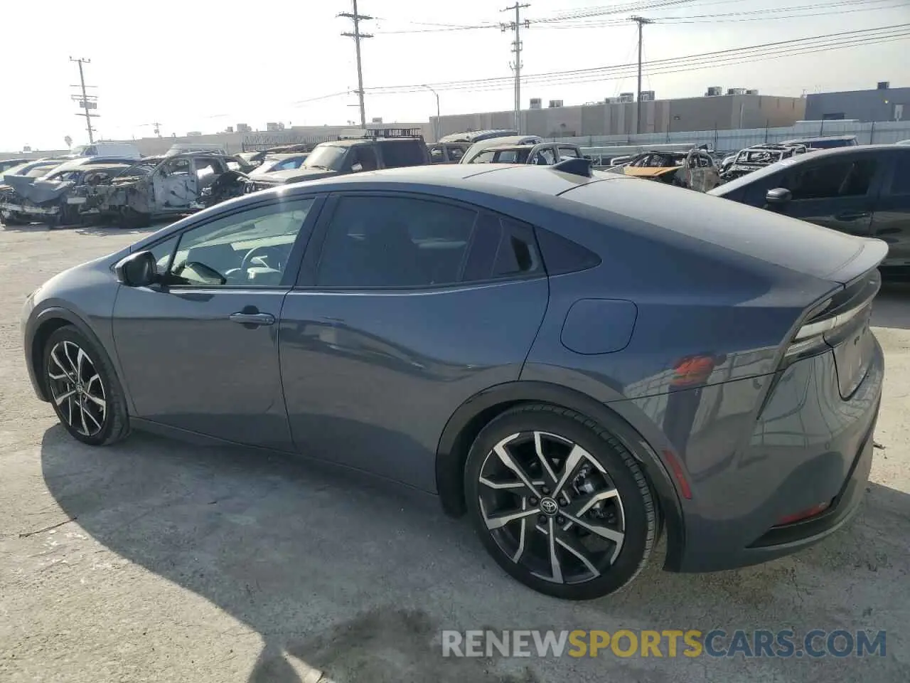 2 fotografías del automóvil dañado JTDACACU0R3029428 TOYOTA PRIUS 2024