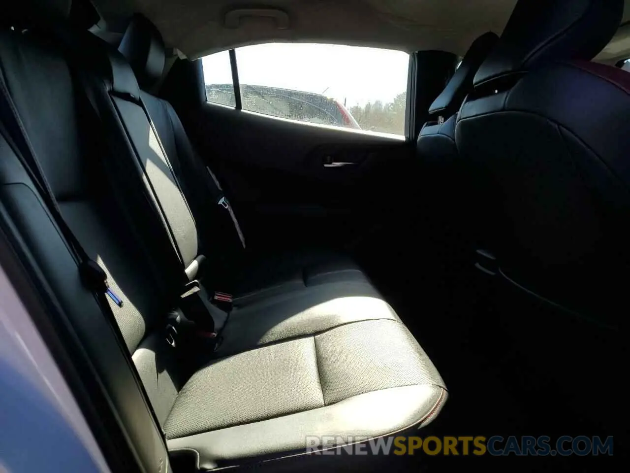 10 fotografías del automóvil dañado JTDACACU2R3024831 TOYOTA PRIUS 2024