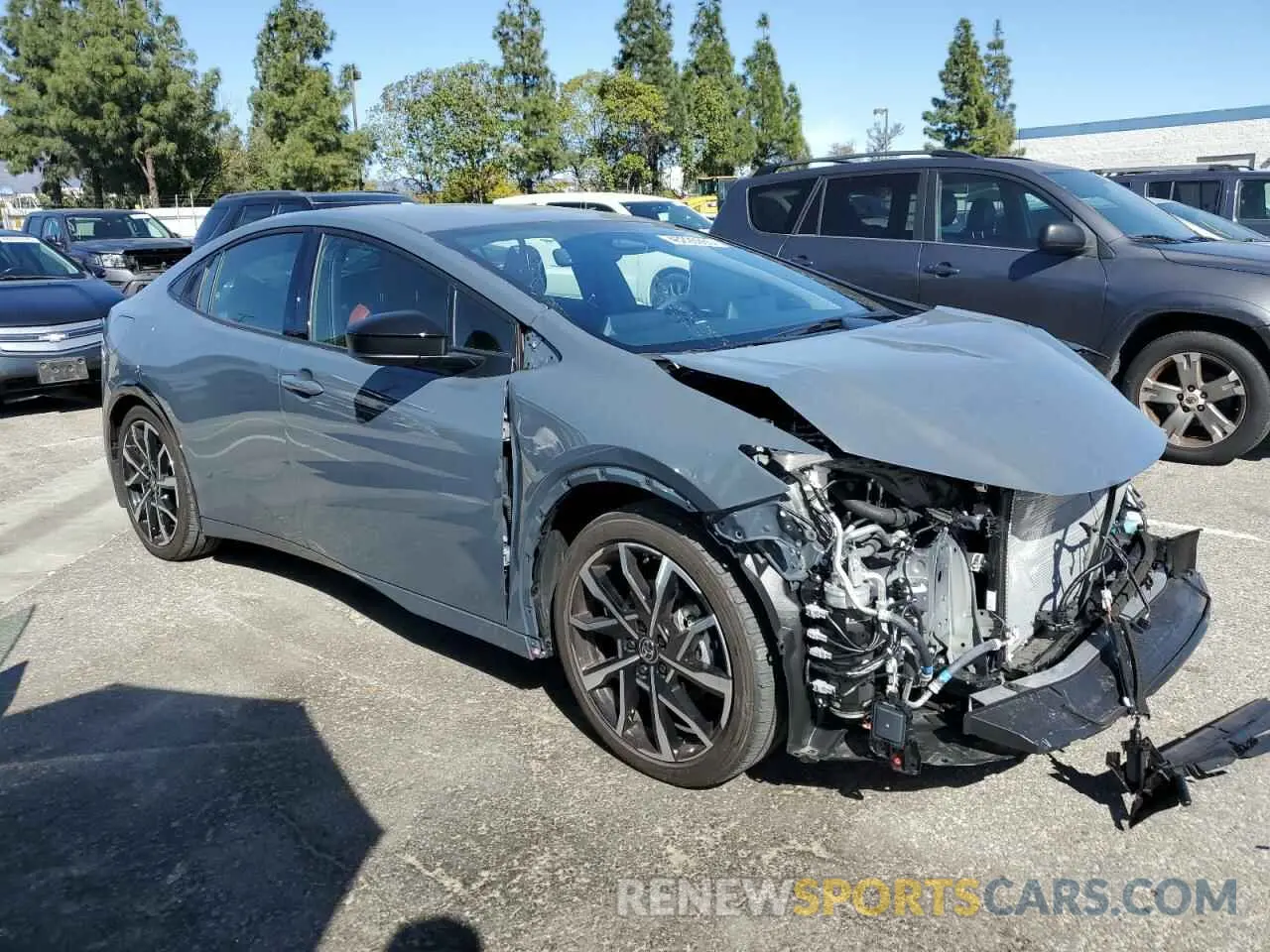 4 fotografías del automóvil dañado JTDACACU2R3026028 TOYOTA PRIUS 2024