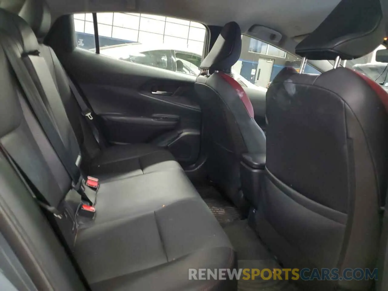 10 fotografías del automóvil dañado JTDACACU4R3017332 TOYOTA PRIUS 2024