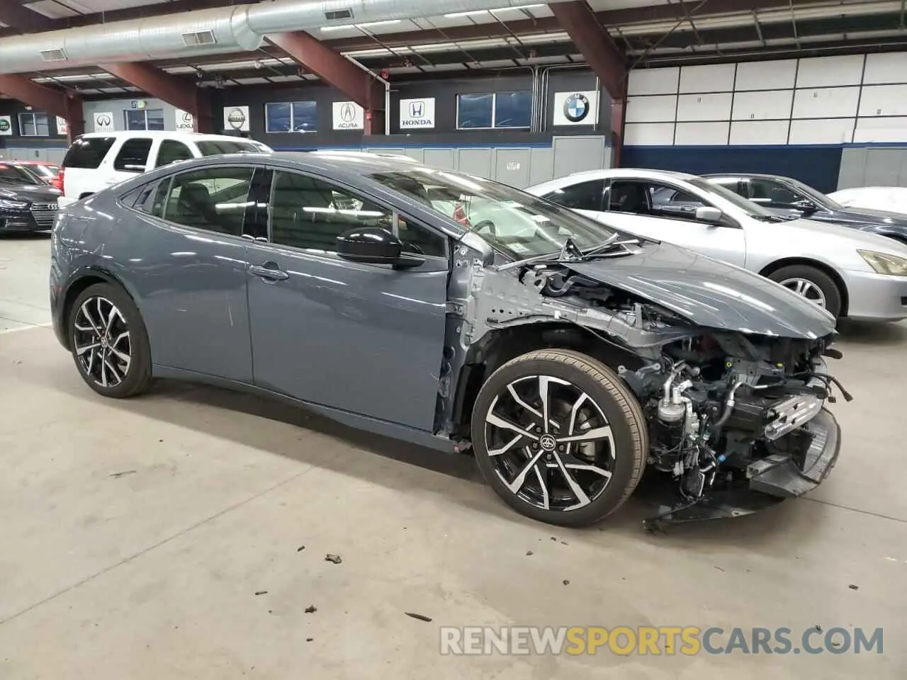 4 fotografías del automóvil dañado JTDACACU4R3017332 TOYOTA PRIUS 2024