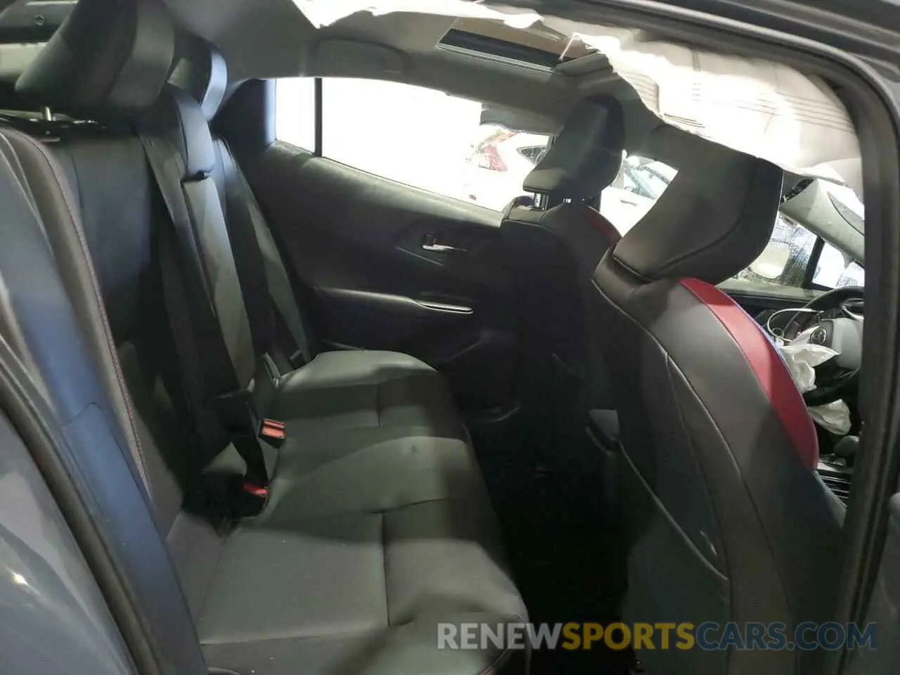 10 fotografías del automóvil dañado JTDACACU4R3034180 TOYOTA PRIUS 2024
