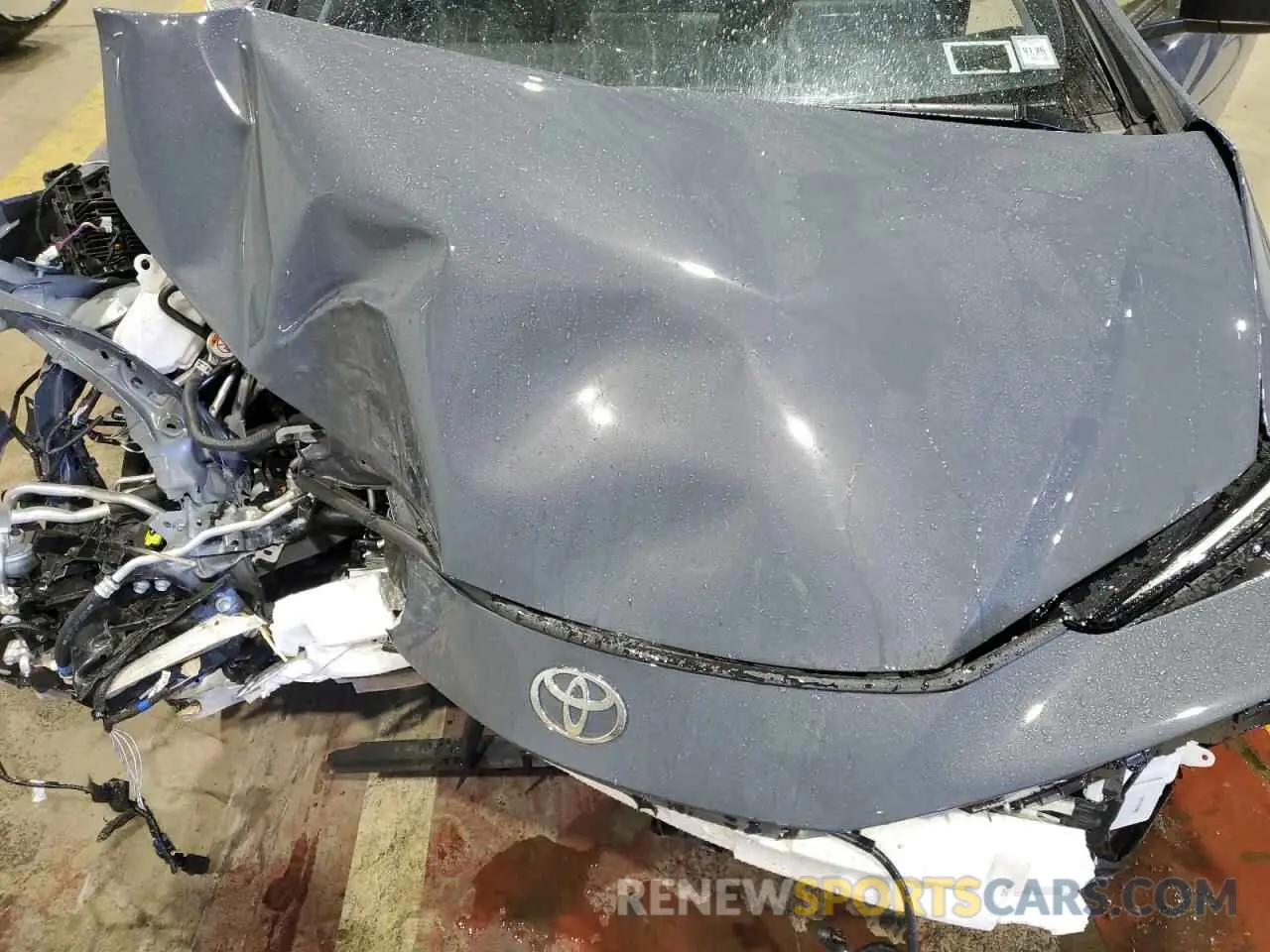 11 fotografías del automóvil dañado JTDACACU4R3034180 TOYOTA PRIUS 2024
