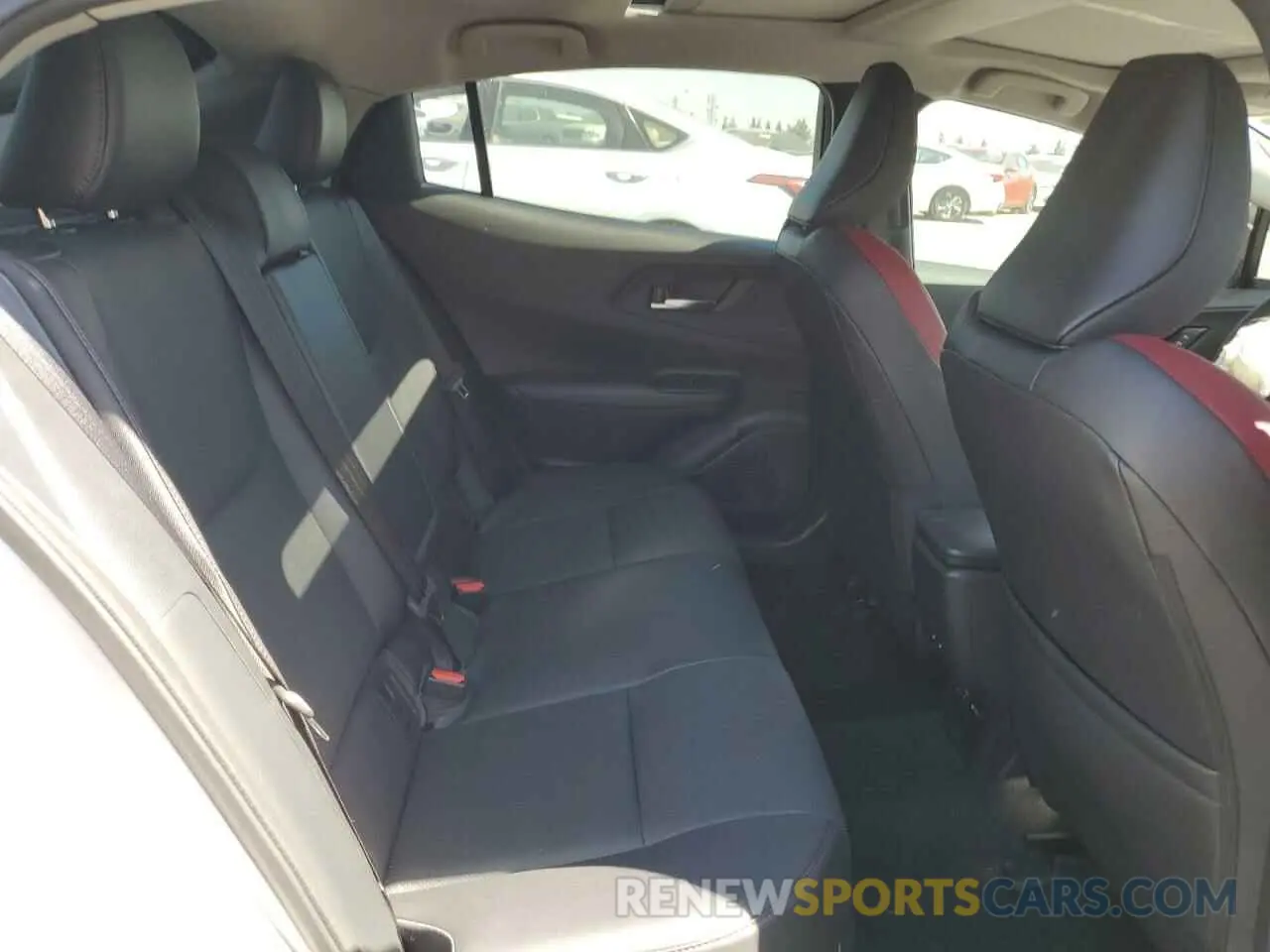 10 fotografías del automóvil dañado JTDACACU5R3017971 TOYOTA PRIUS 2024