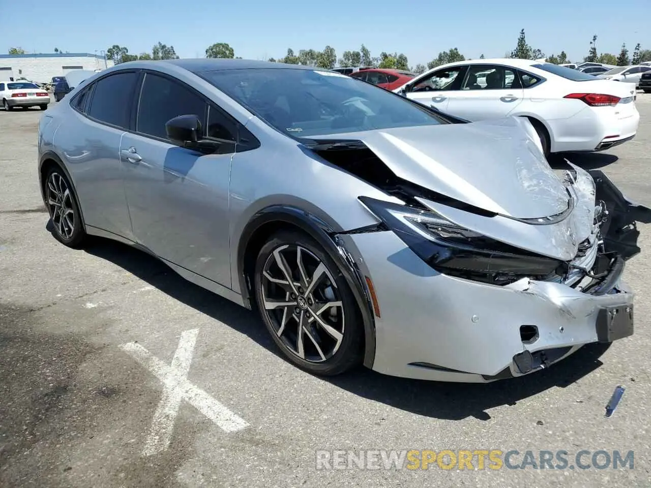 4 fotografías del automóvil dañado JTDACACU5R3017971 TOYOTA PRIUS 2024