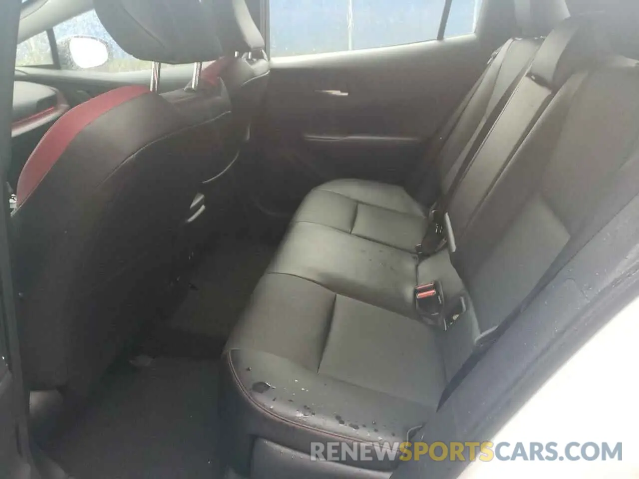 10 fotografías del automóvil dañado JTDACACU6R3013511 TOYOTA PRIUS 2024