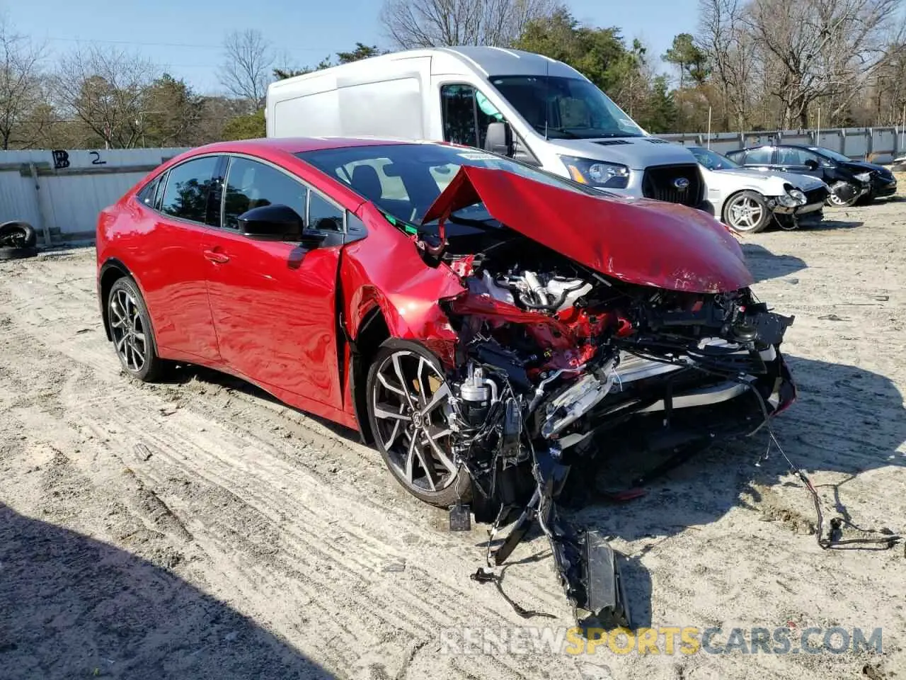4 fotografías del automóvil dañado JTDACACU9R3017889 TOYOTA PRIUS 2024