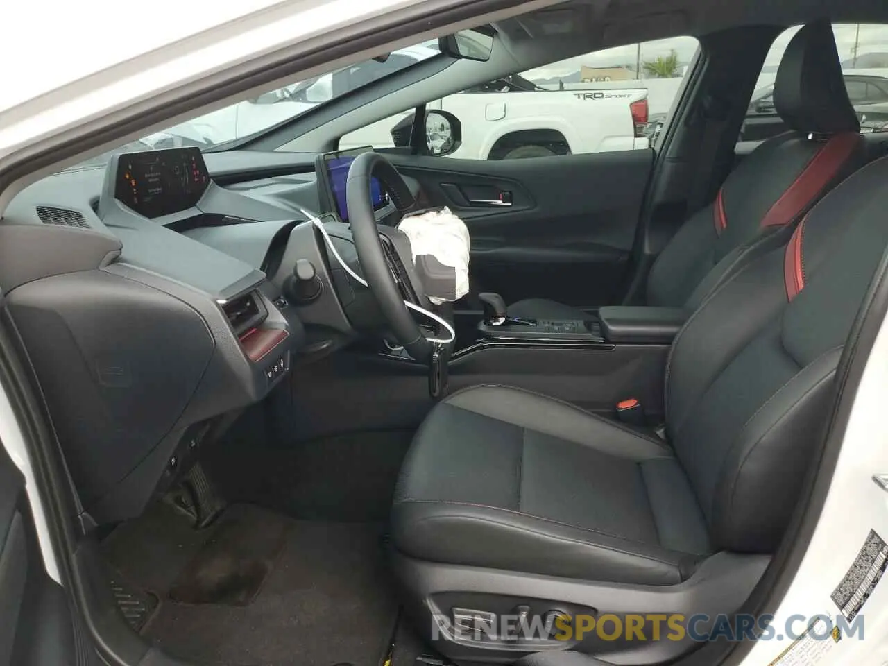 7 fotografías del automóvil dañado JTDACACU9R3028052 TOYOTA PRIUS 2024