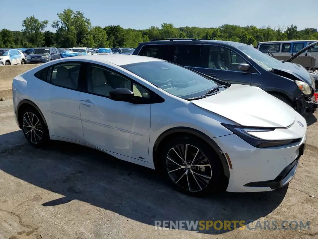 4 fotografías del automóvil dañado JTDADABU2R3012418 TOYOTA PRIUS 2024