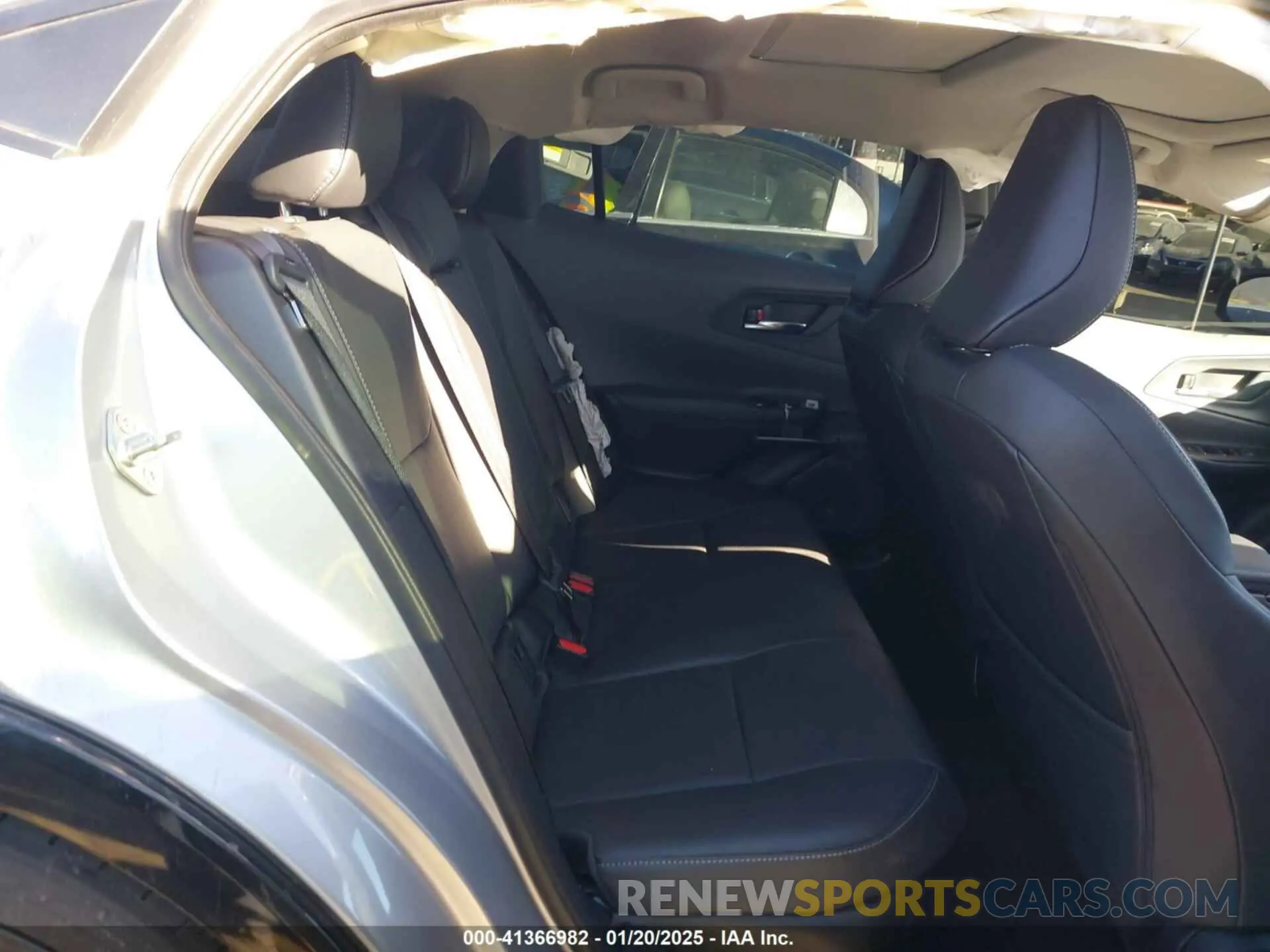 8 fotografías del automóvil dañado JTDADABU2R3015903 TOYOTA PRIUS 2024