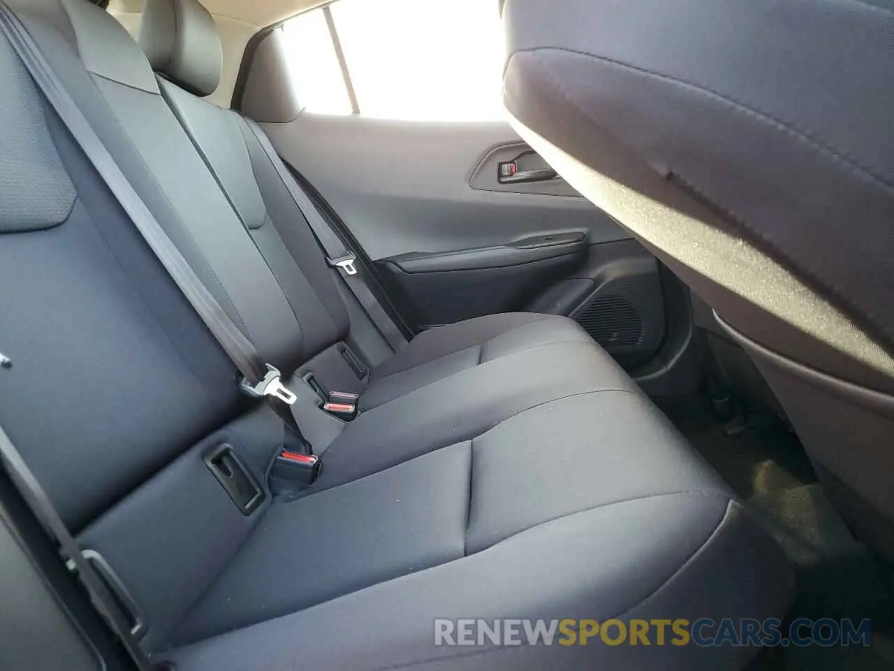 10 fotografías del automóvil dañado JTDADABU2R3023824 TOYOTA PRIUS 2024