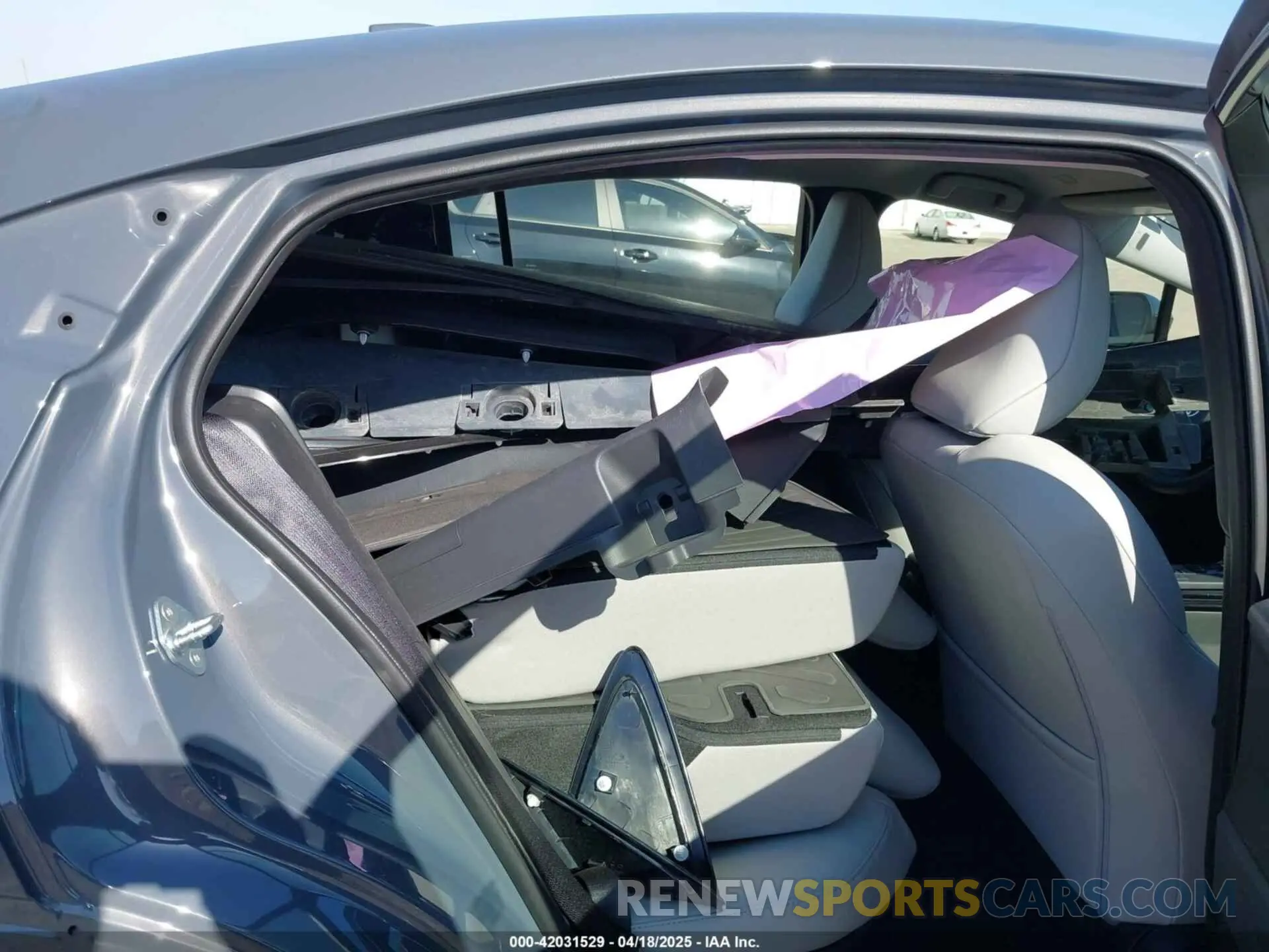 8 fotografías del automóvil dañado JTDADABU6R3018898 TOYOTA PRIUS 2024