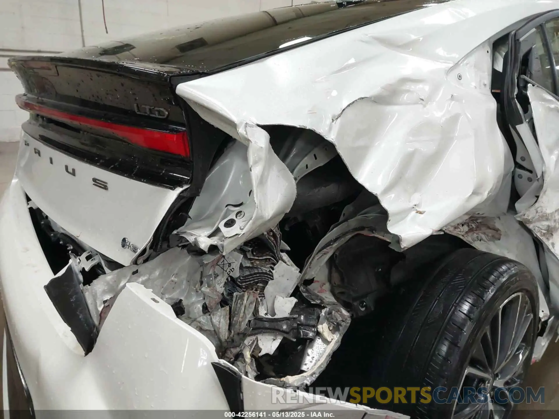 18 fotografías del automóvil dañado JTDADABU6R3024846 TOYOTA PRIUS 2024