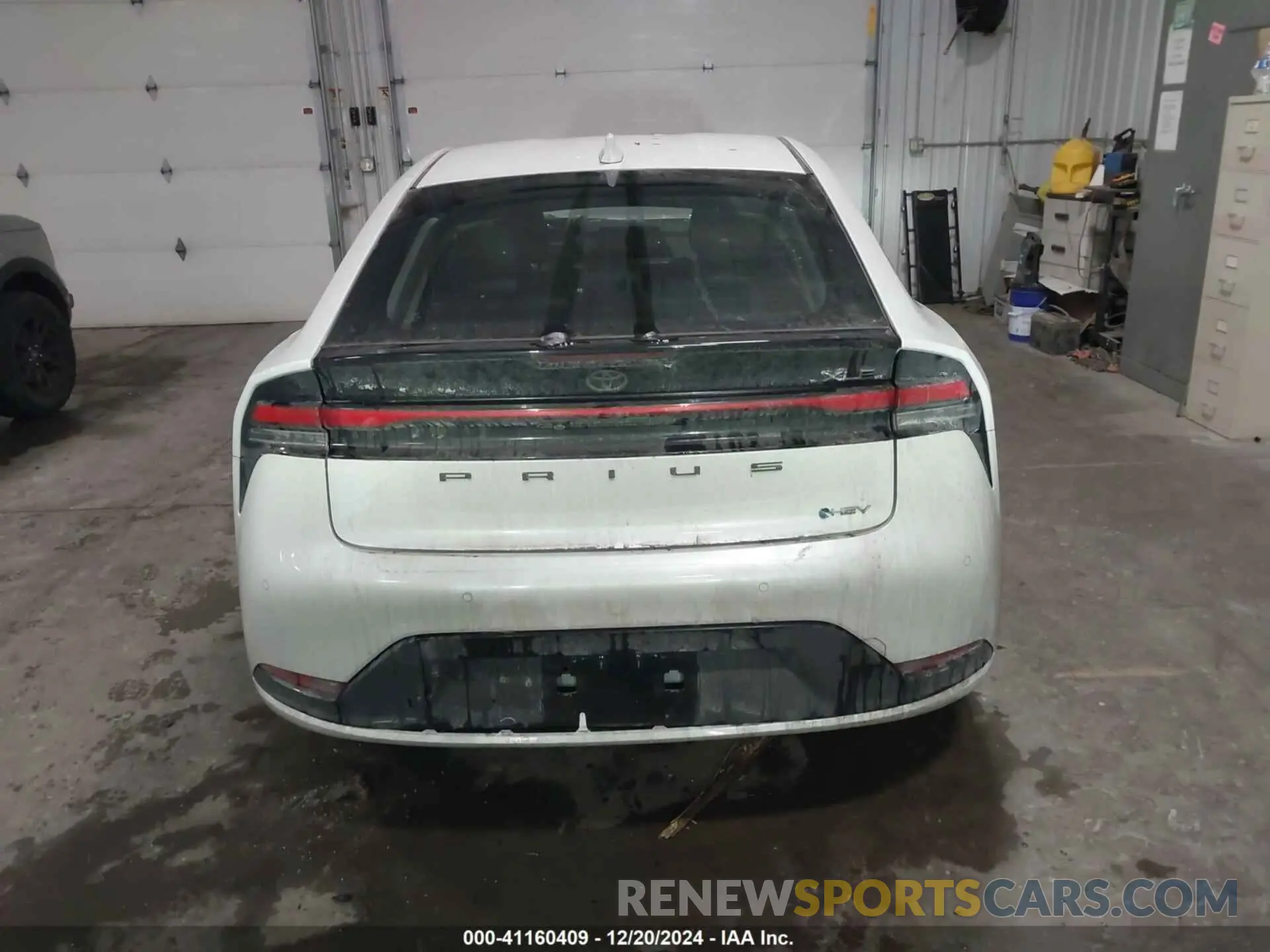 15 fotografías del automóvil dañado JTDADABUXR3017902 TOYOTA PRIUS 2024