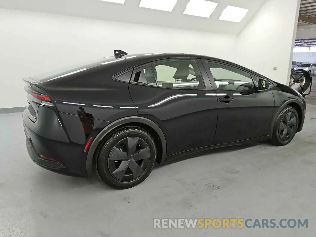 3 fotografías del automóvil dañado JTDACAAU1S3056016 TOYOTA PRIUS 2025
