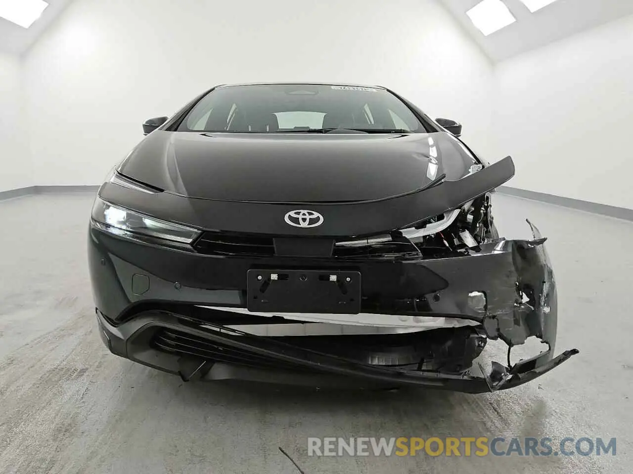 5 fotografías del automóvil dañado JTDACAAU1S3056016 TOYOTA PRIUS 2025