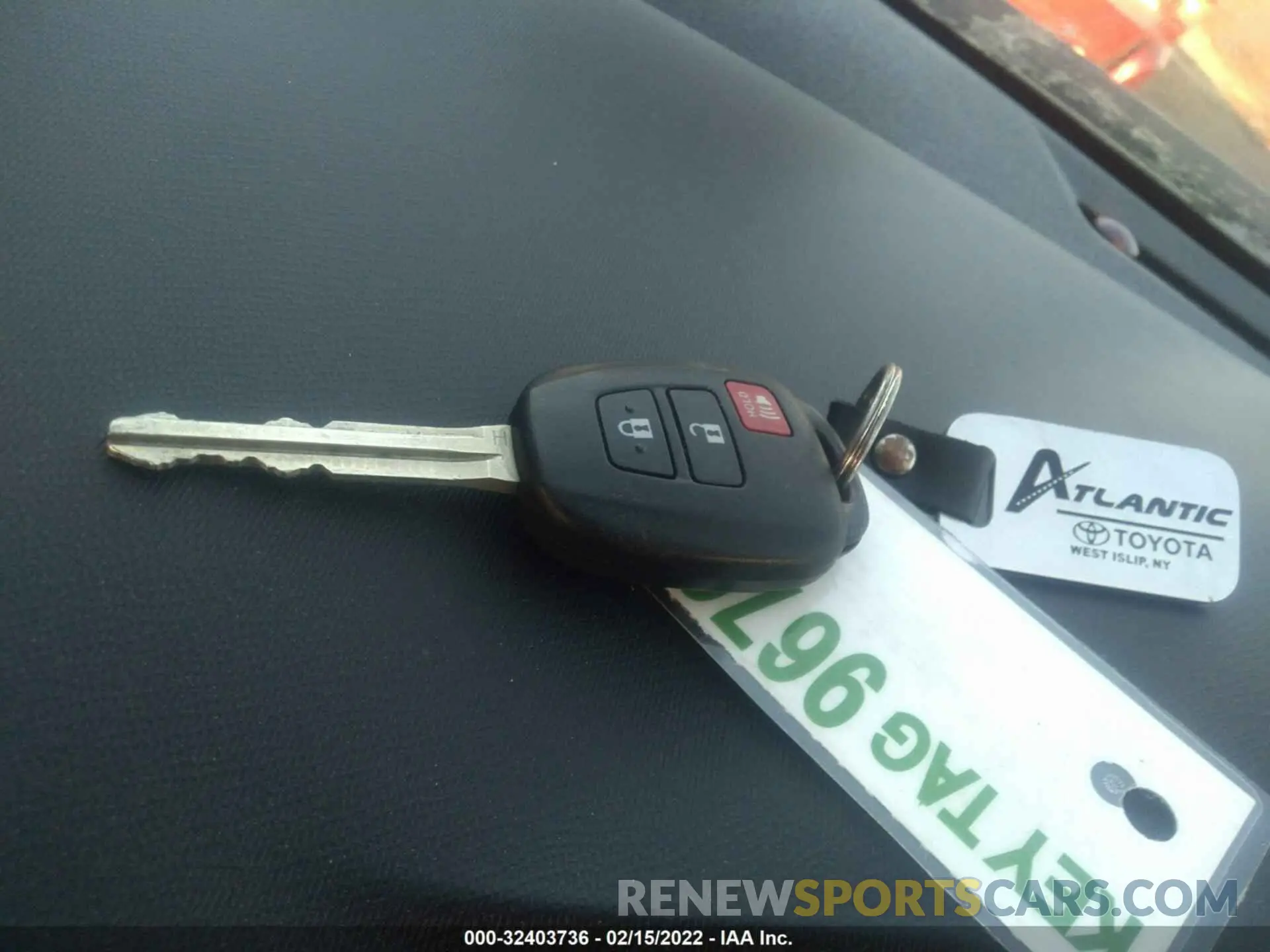 11 fotografías del automóvil dañado JTDKDTB33K1623826 TOYOTA PRIUS C 2019