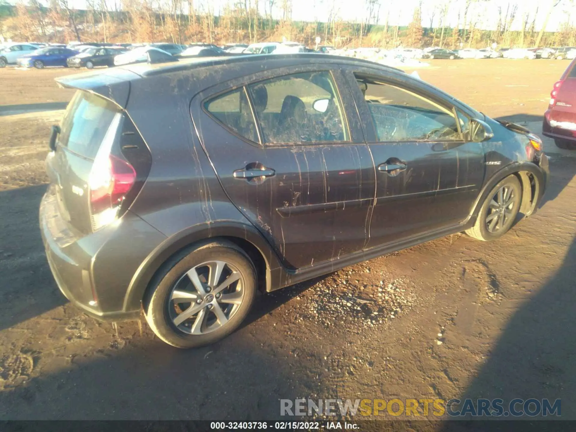 4 fotografías del automóvil dañado JTDKDTB33K1623826 TOYOTA PRIUS C 2019