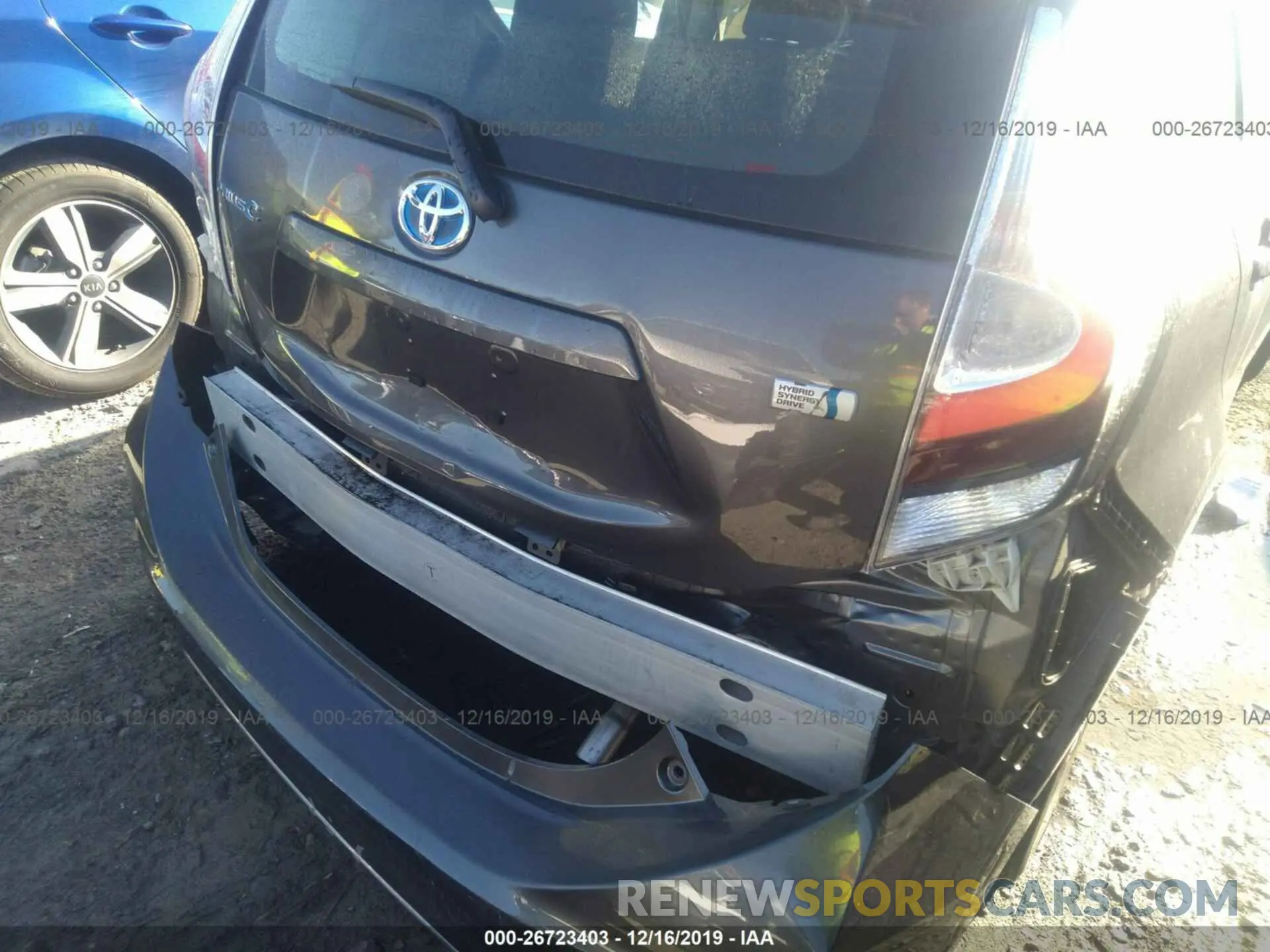 6 fotografías del automóvil dañado JTDKDTB33K1624488 TOYOTA PRIUS C 2019