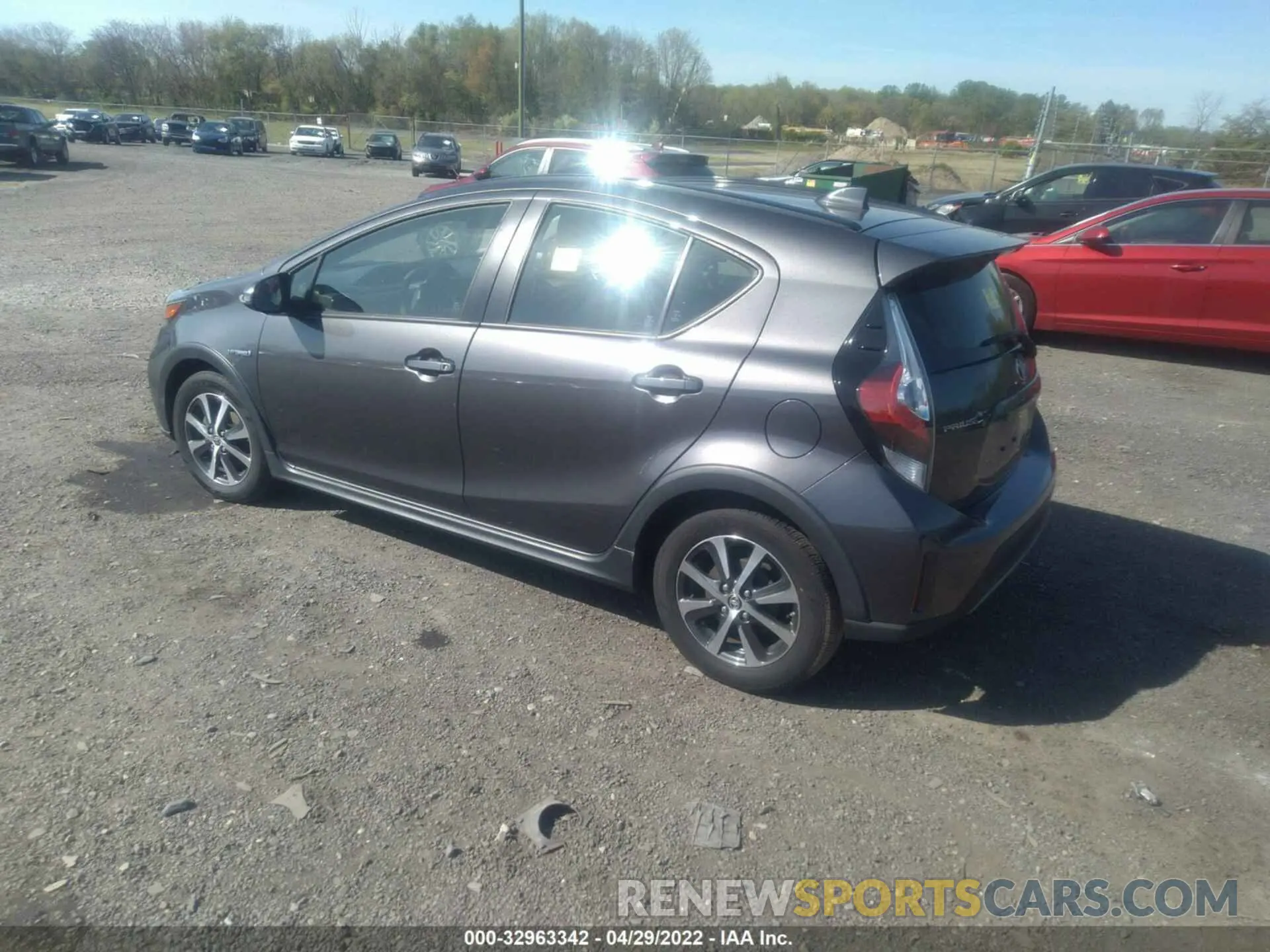 3 fotografías del automóvil dañado JTDKDTB34K1623737 TOYOTA PRIUS C 2019