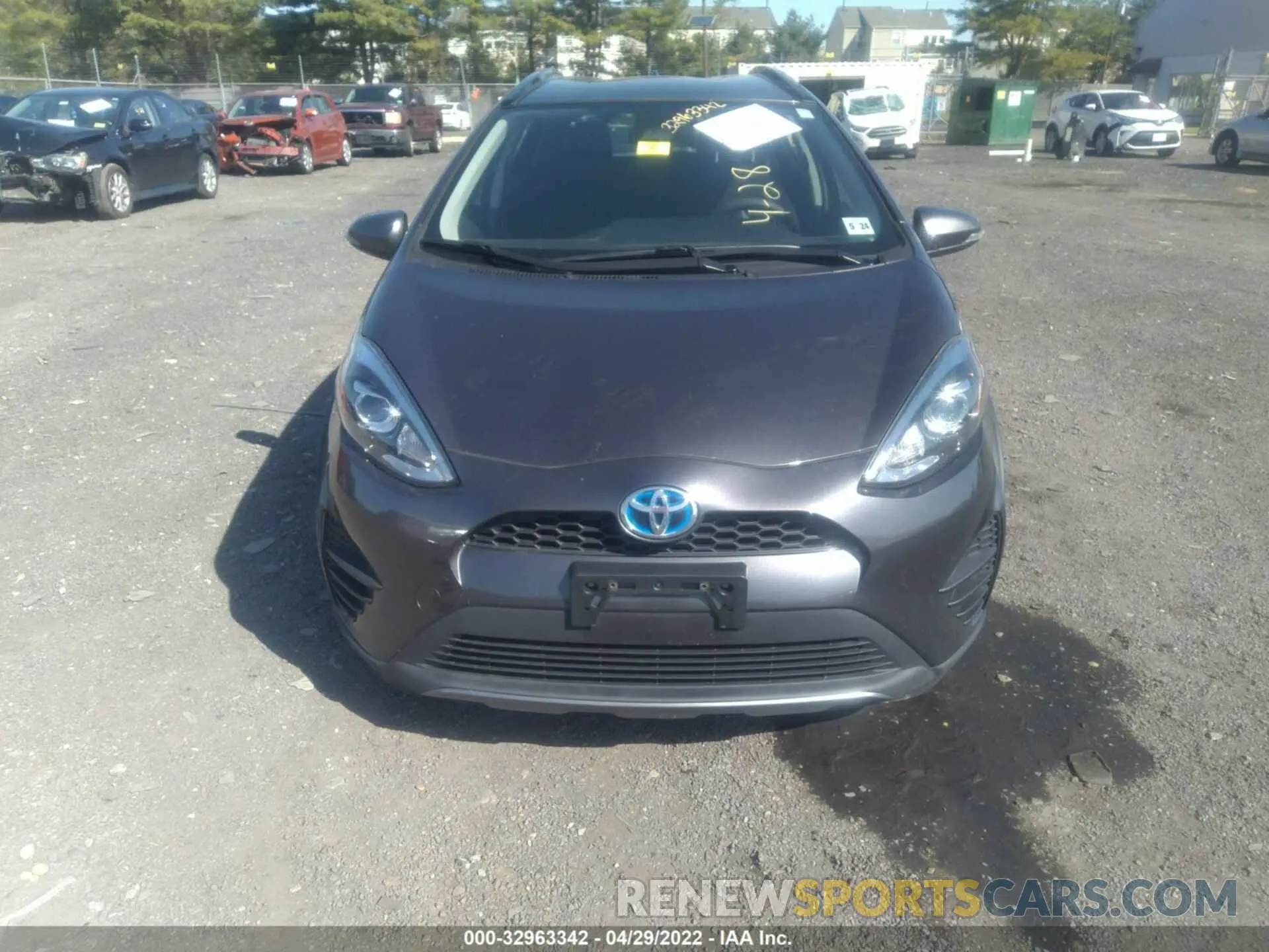 6 fotografías del automóvil dañado JTDKDTB34K1623737 TOYOTA PRIUS C 2019