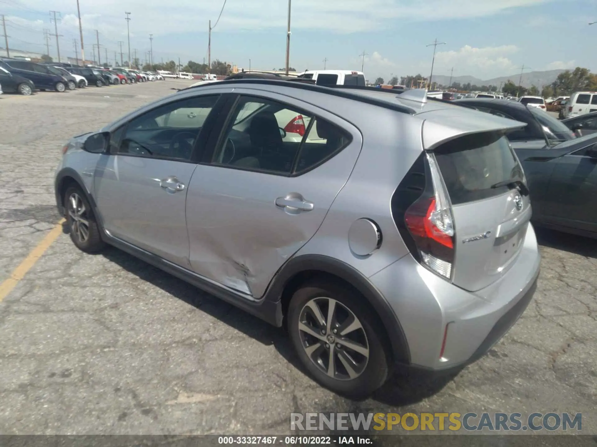 3 fotografías del automóvil dañado JTDKDTB34K1626539 TOYOTA PRIUS C 2019