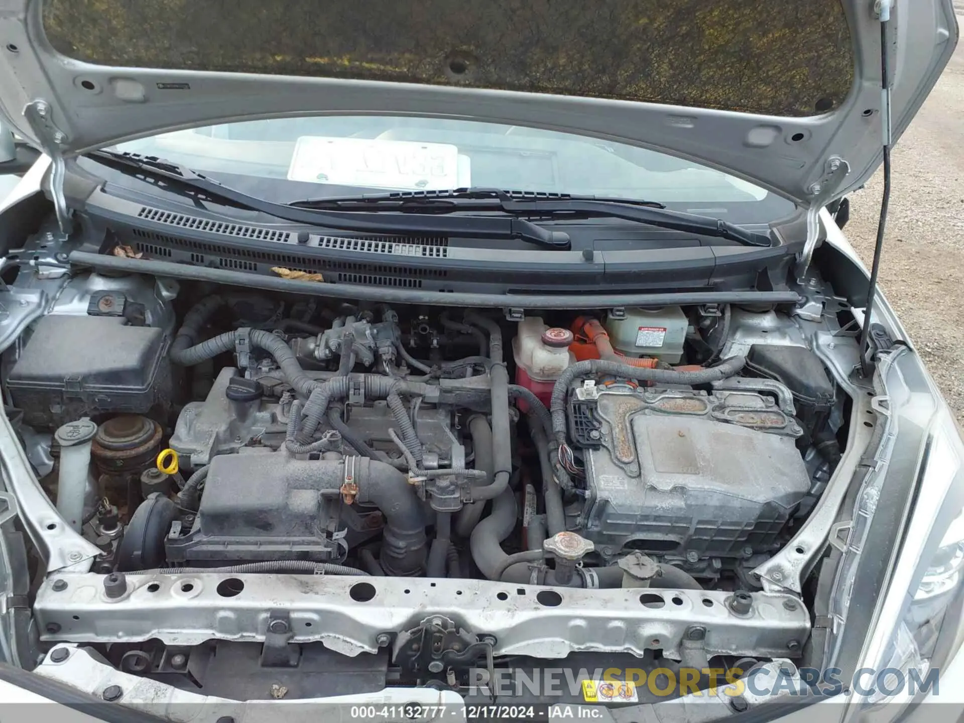 10 fotografías del automóvil dañado JTDKDTB35K1621561 TOYOTA PRIUS C 2019