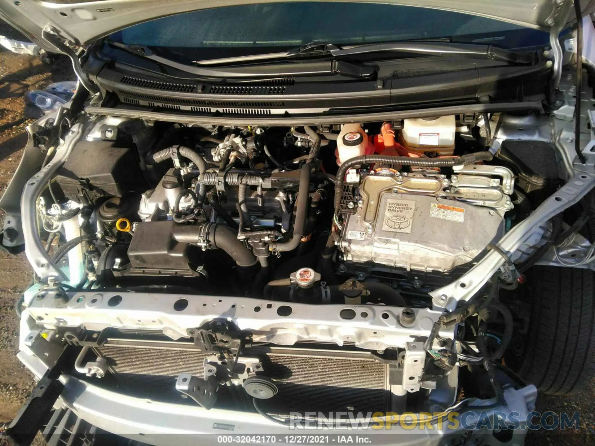 10 fotografías del automóvil dañado JTDKDTB35K1625089 TOYOTA PRIUS C 2019