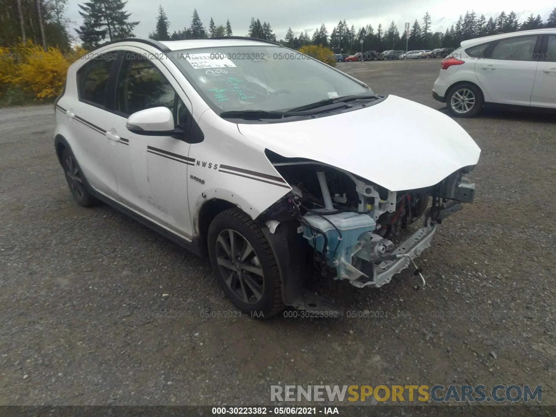 1 fotografías del automóvil dañado JTDKDTB35K1626386 TOYOTA PRIUS C 2019