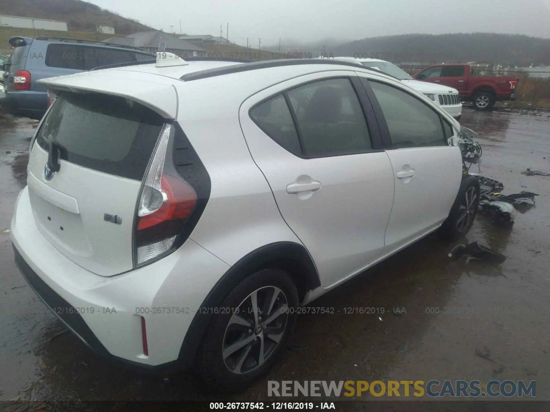 4 fotografías del automóvil dañado JTDKDTB37K1624266 TOYOTA PRIUS C 2019