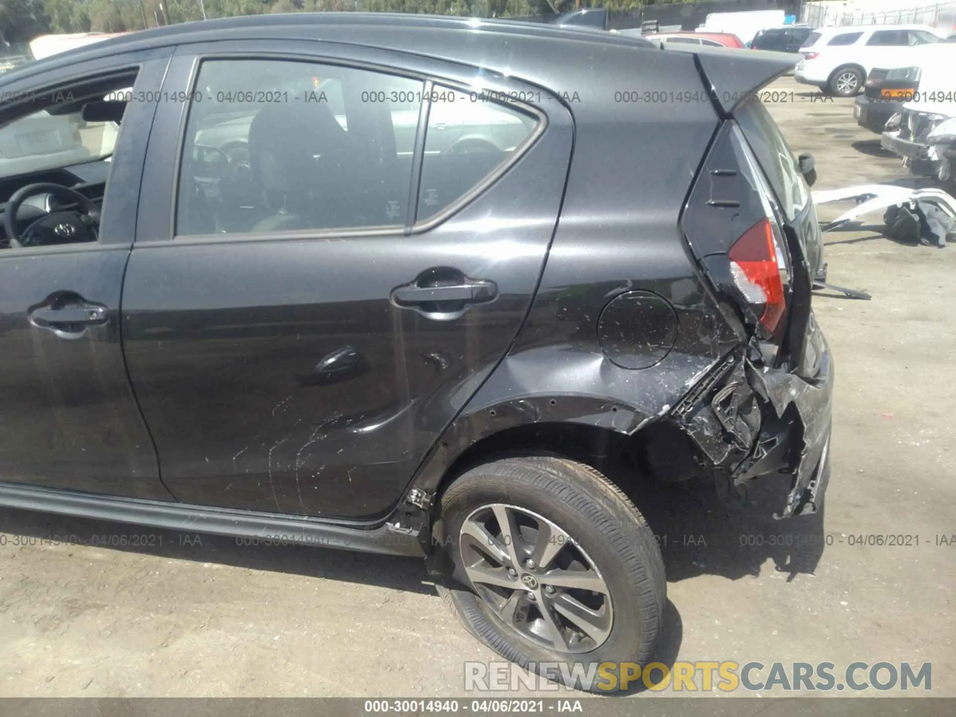 6 fotografías del automóvil dañado JTDKDTB38K1622946 TOYOTA PRIUS C 2019