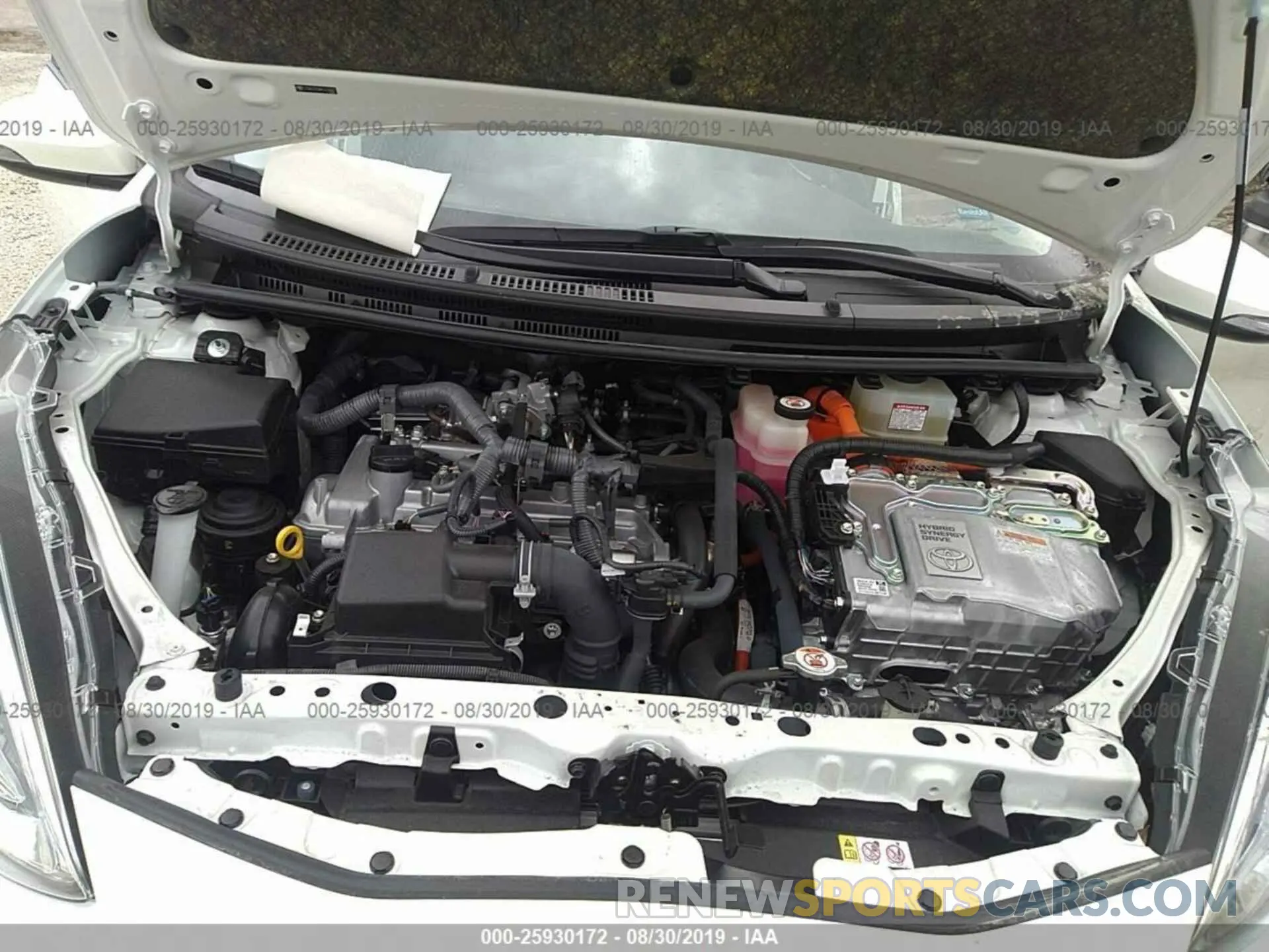 10 fotografías del automóvil dañado JTDKDTB38K1625801 TOYOTA PRIUS C 2019