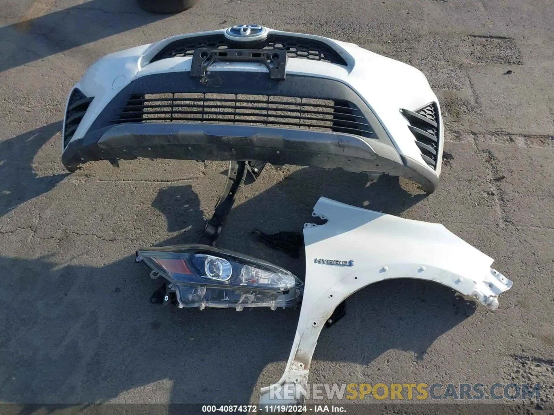 12 fotografías del automóvil dañado JTDKDTB39K1622874 TOYOTA PRIUS C 2019