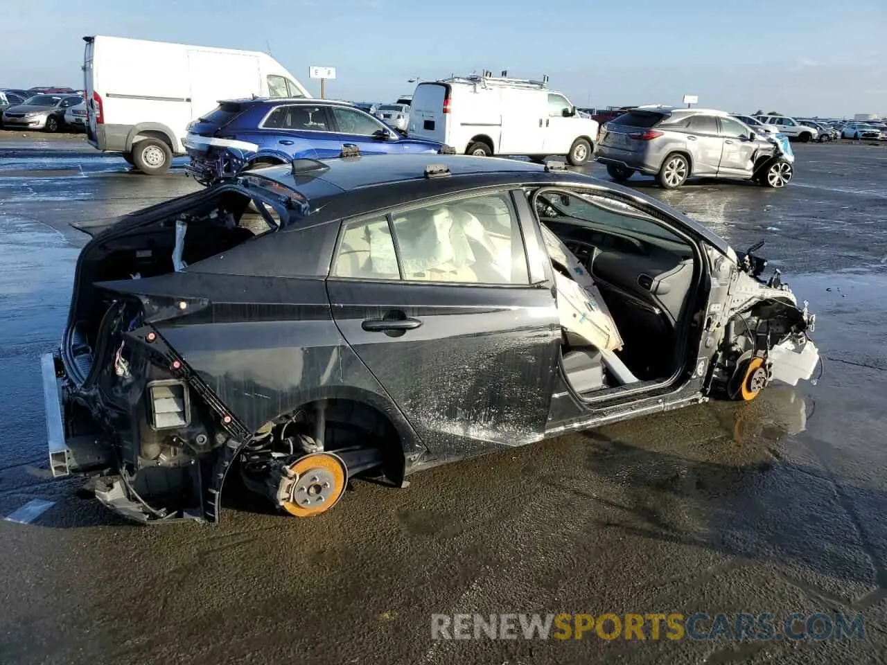 3 fotografías del automóvil dañado JTDKAMFU1N3179050 TOYOTA PRIUS NIGH 2022