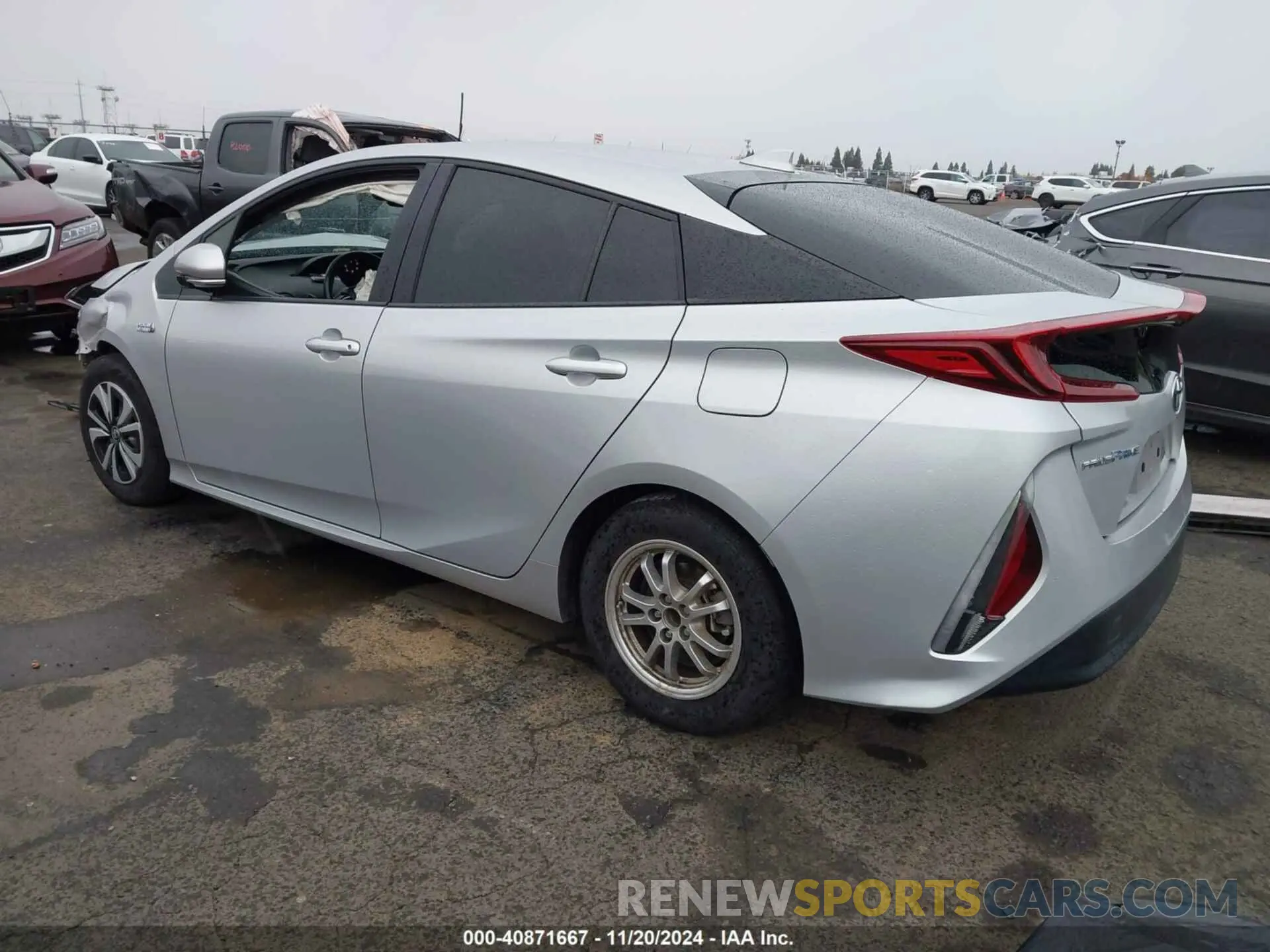 3 fotografías del automóvil dañado JTDKARFP0K3111891 TOYOTA PRIUS PRIME 2019